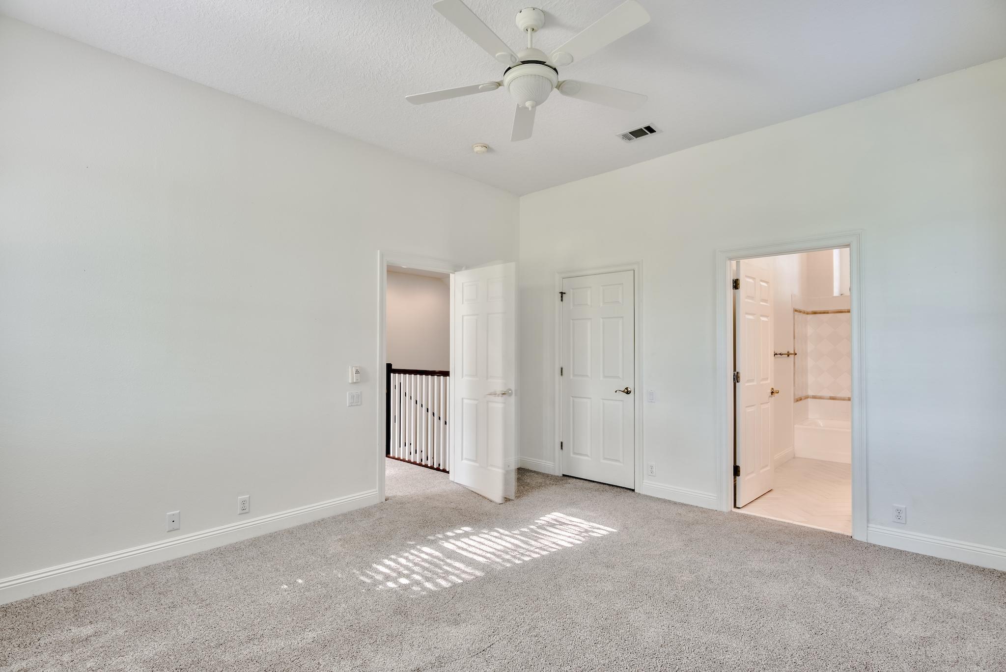 REGATTA BAY - Residential