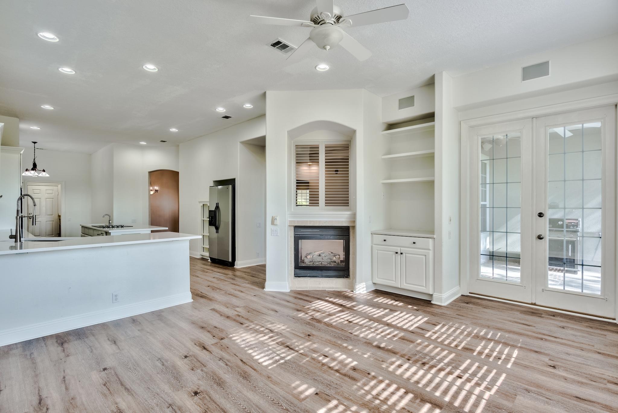 REGATTA BAY - Residential