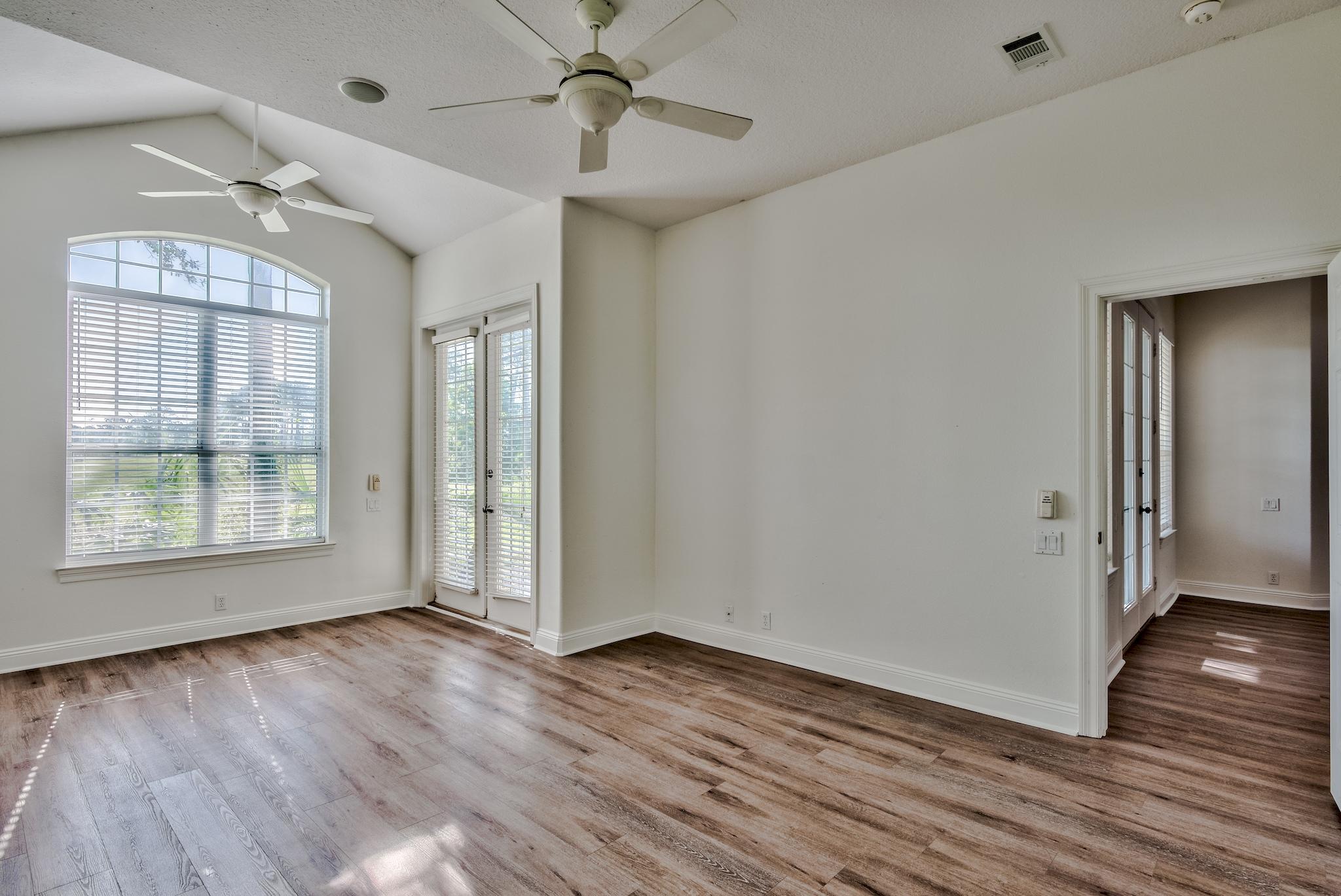 REGATTA BAY - Residential