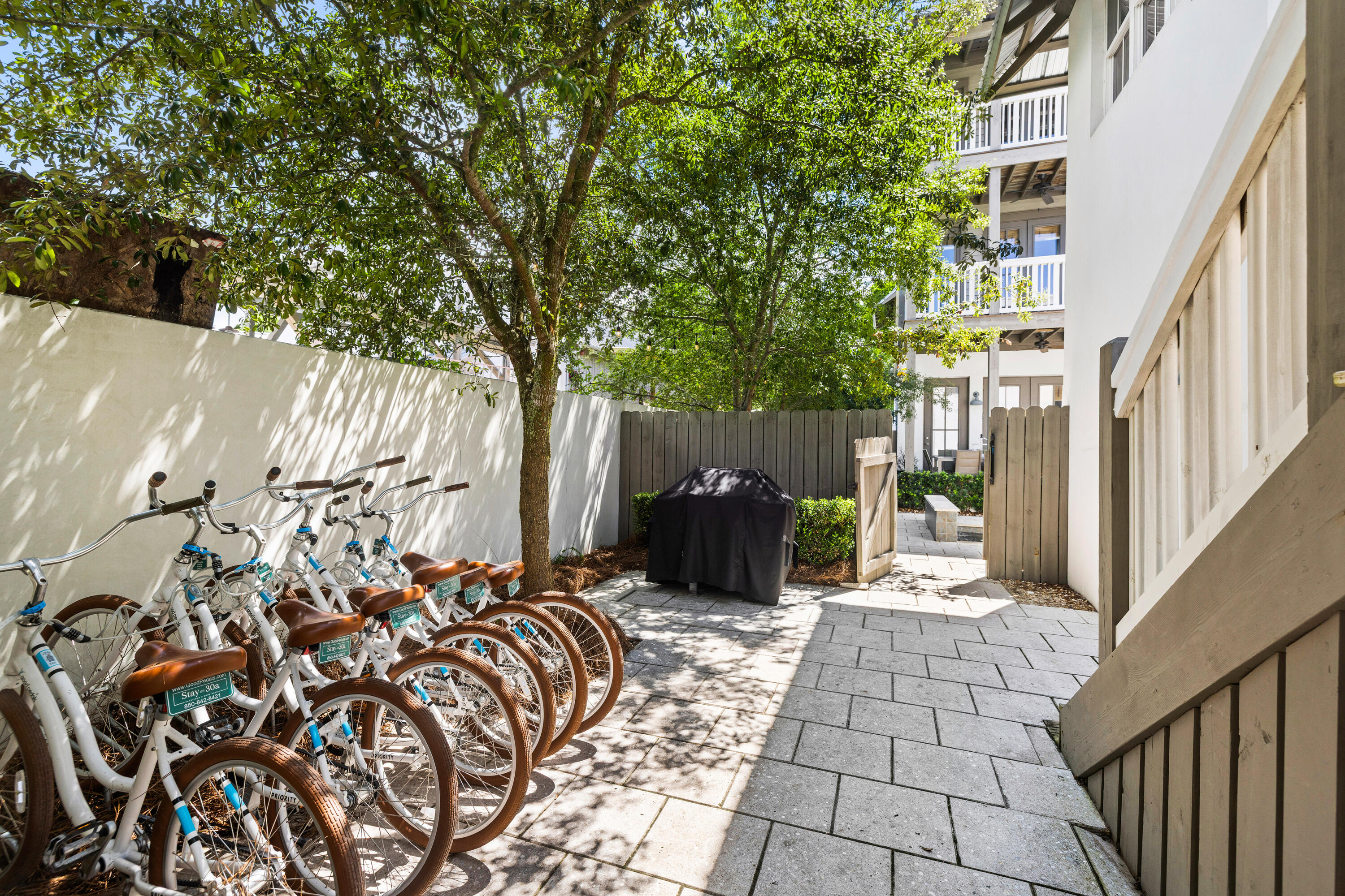 Costa Carina - Residential