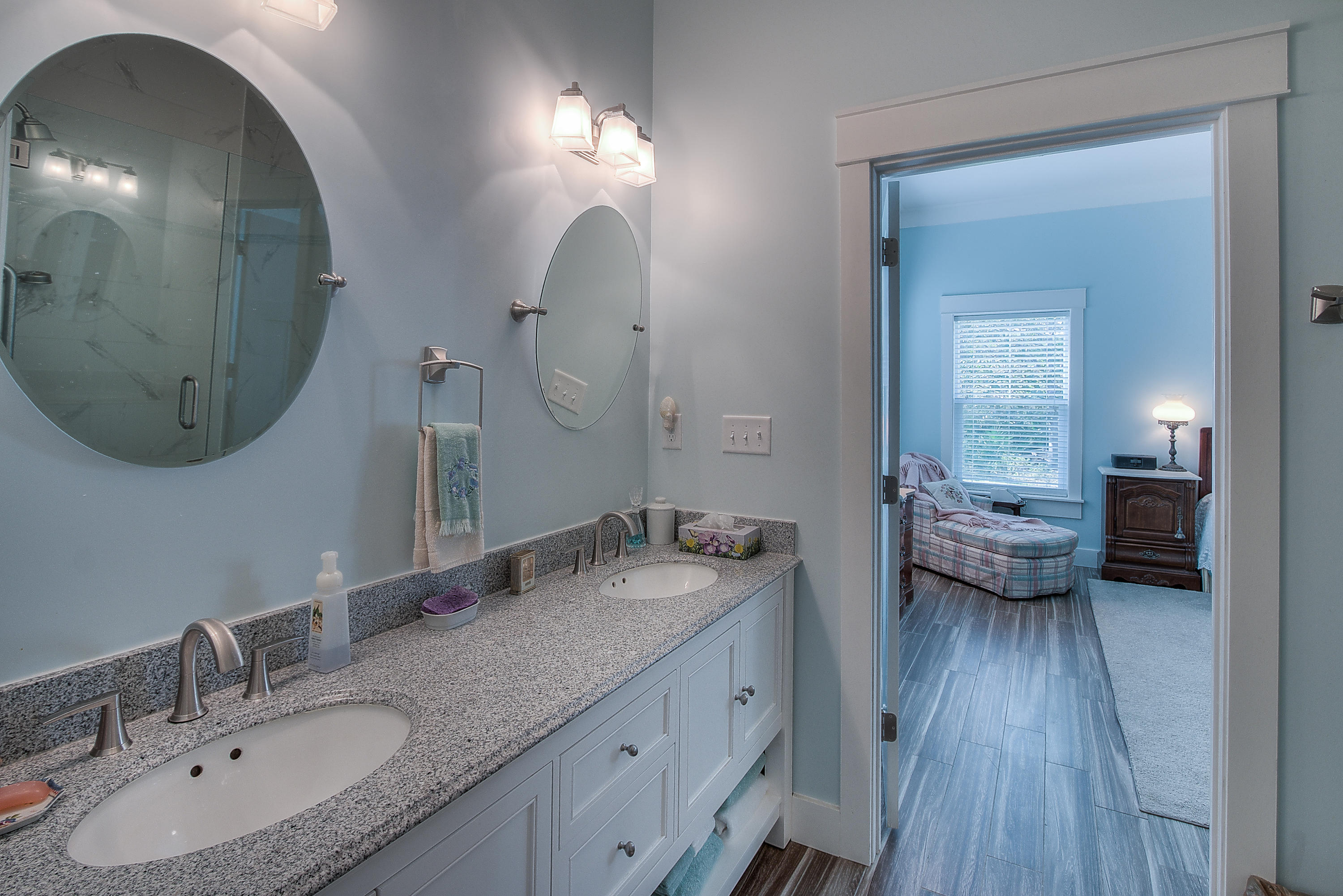 PELICAN BAY - Residential