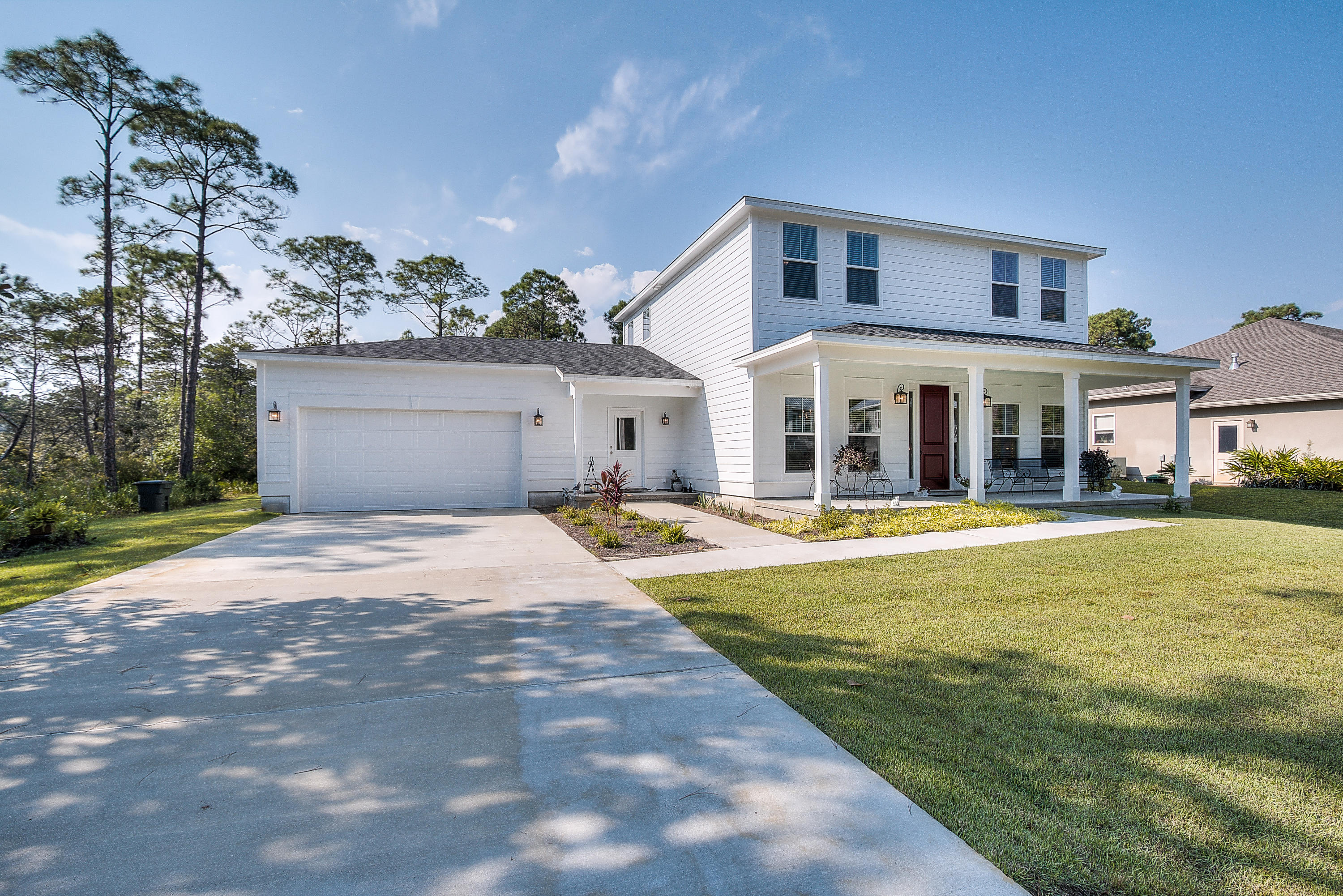 PELICAN BAY - Residential