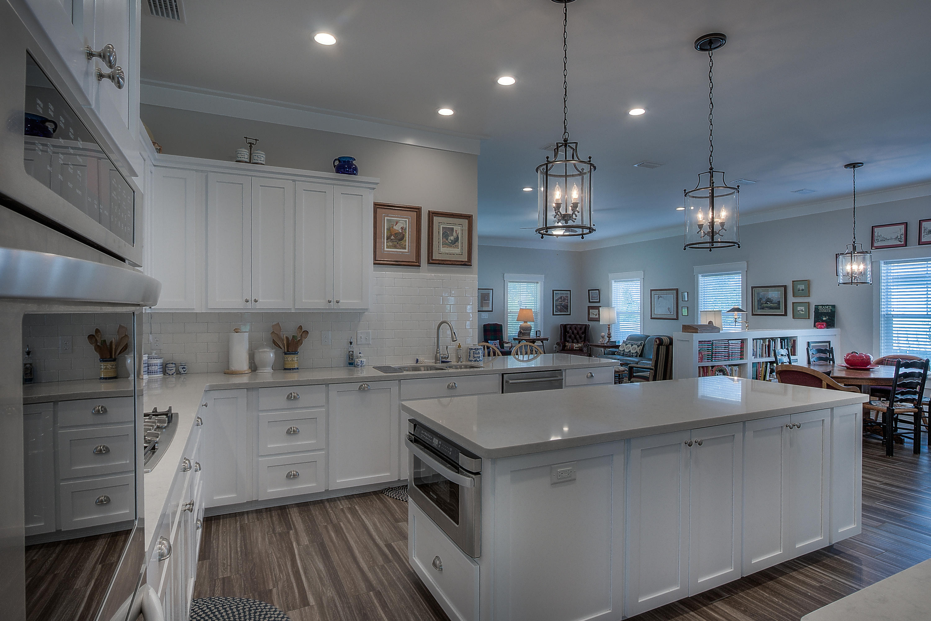 PELICAN BAY - Residential