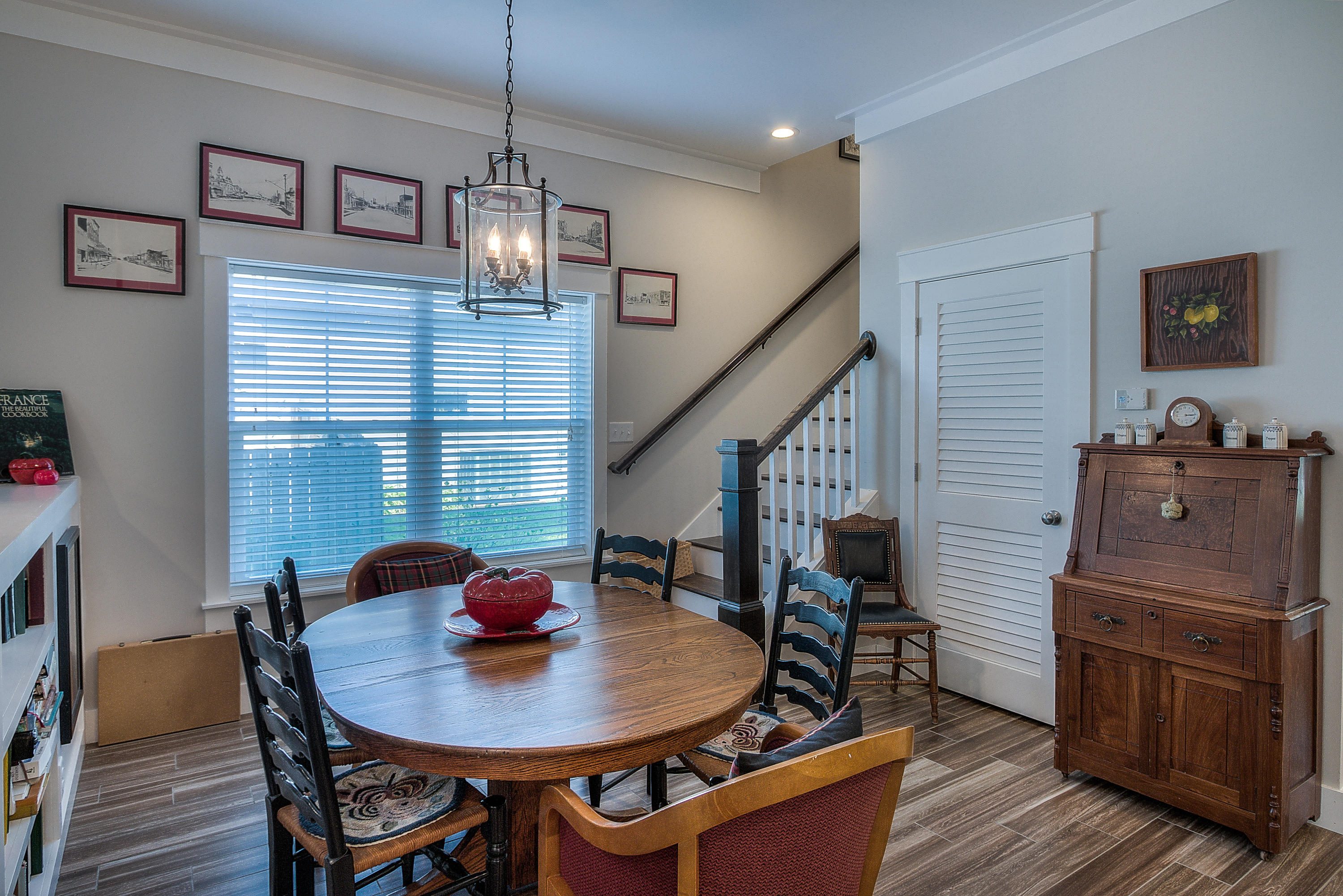 PELICAN BAY - Residential