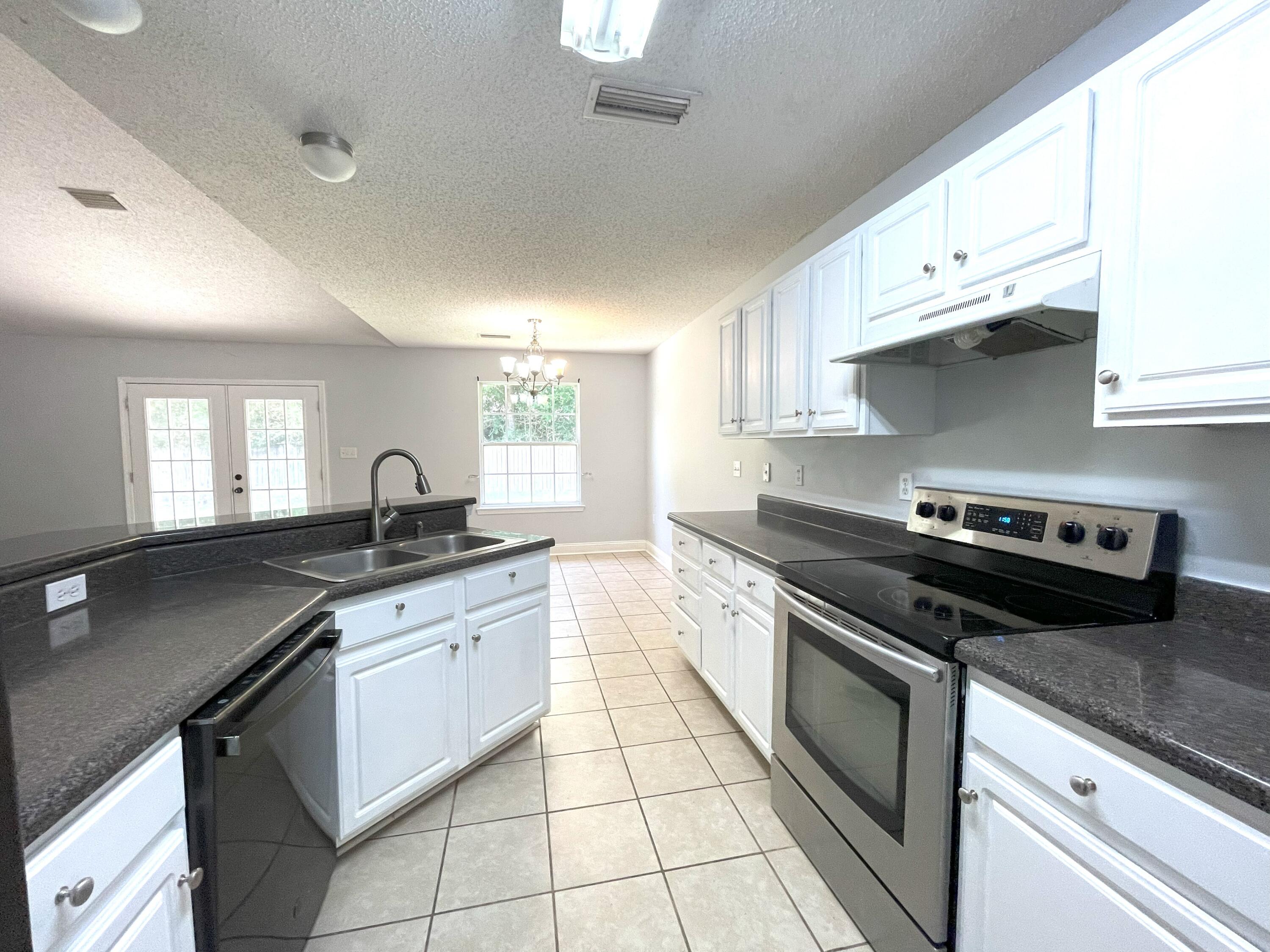 OLD BETHEL ESTATES PH II - Residential Lease