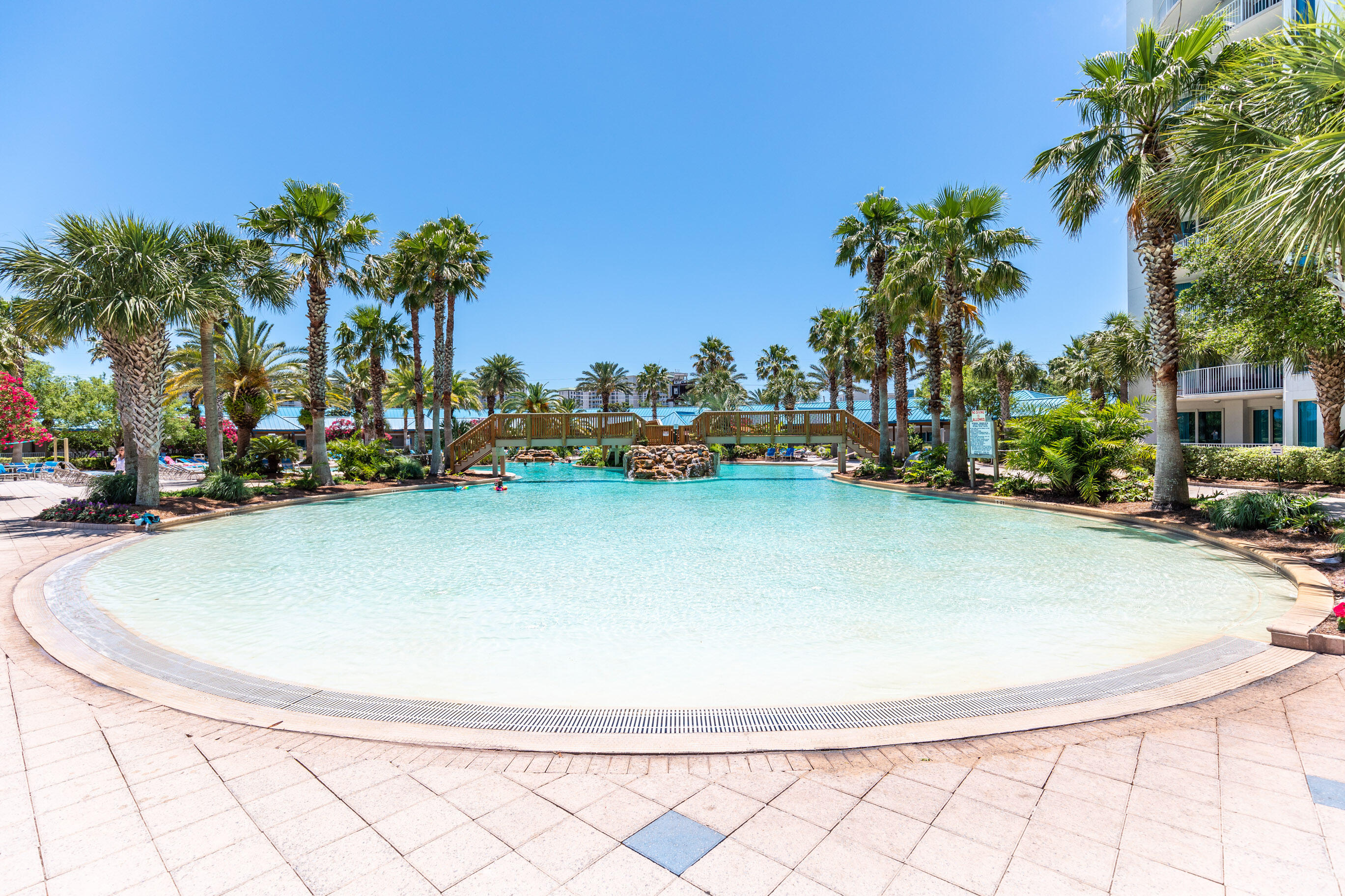 THE PALMS OF DESTIN - Residential