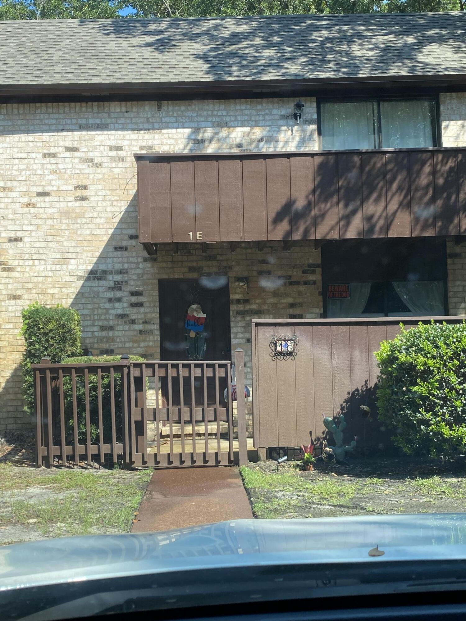 MOSSEY COVE T/H - Residential Lease