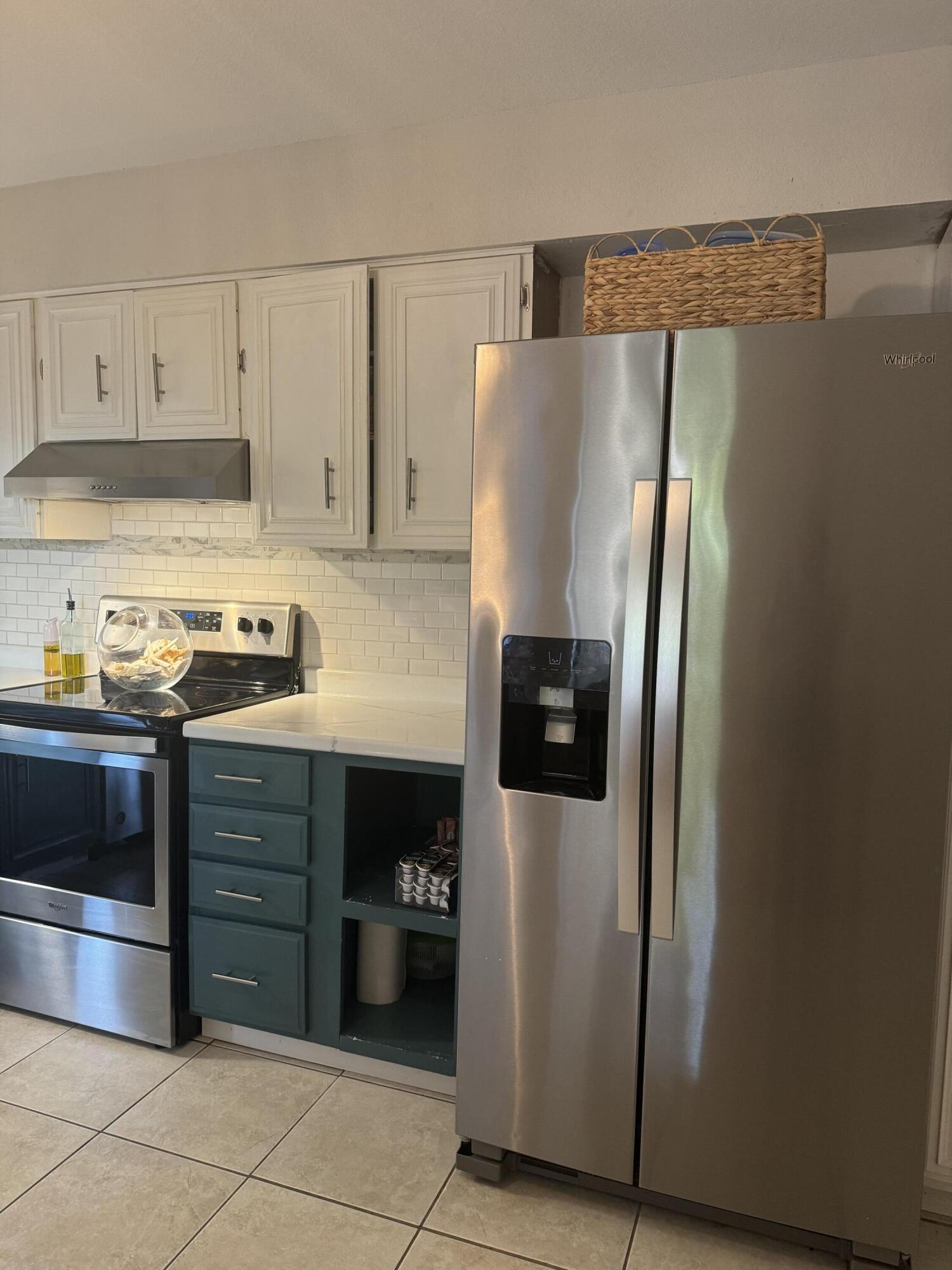 MOSSEY COVE T/H - Residential Lease