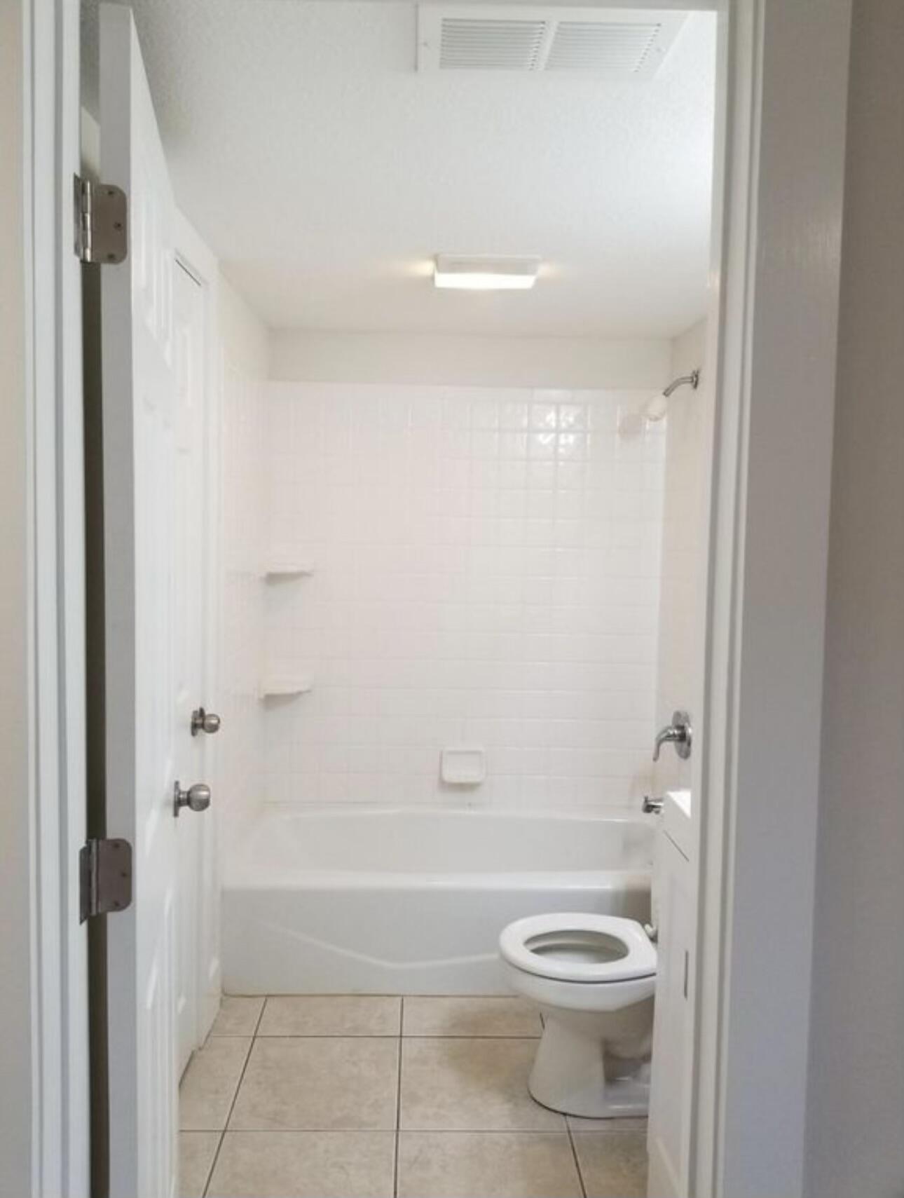 MOSSEY COVE T/H - Residential Lease