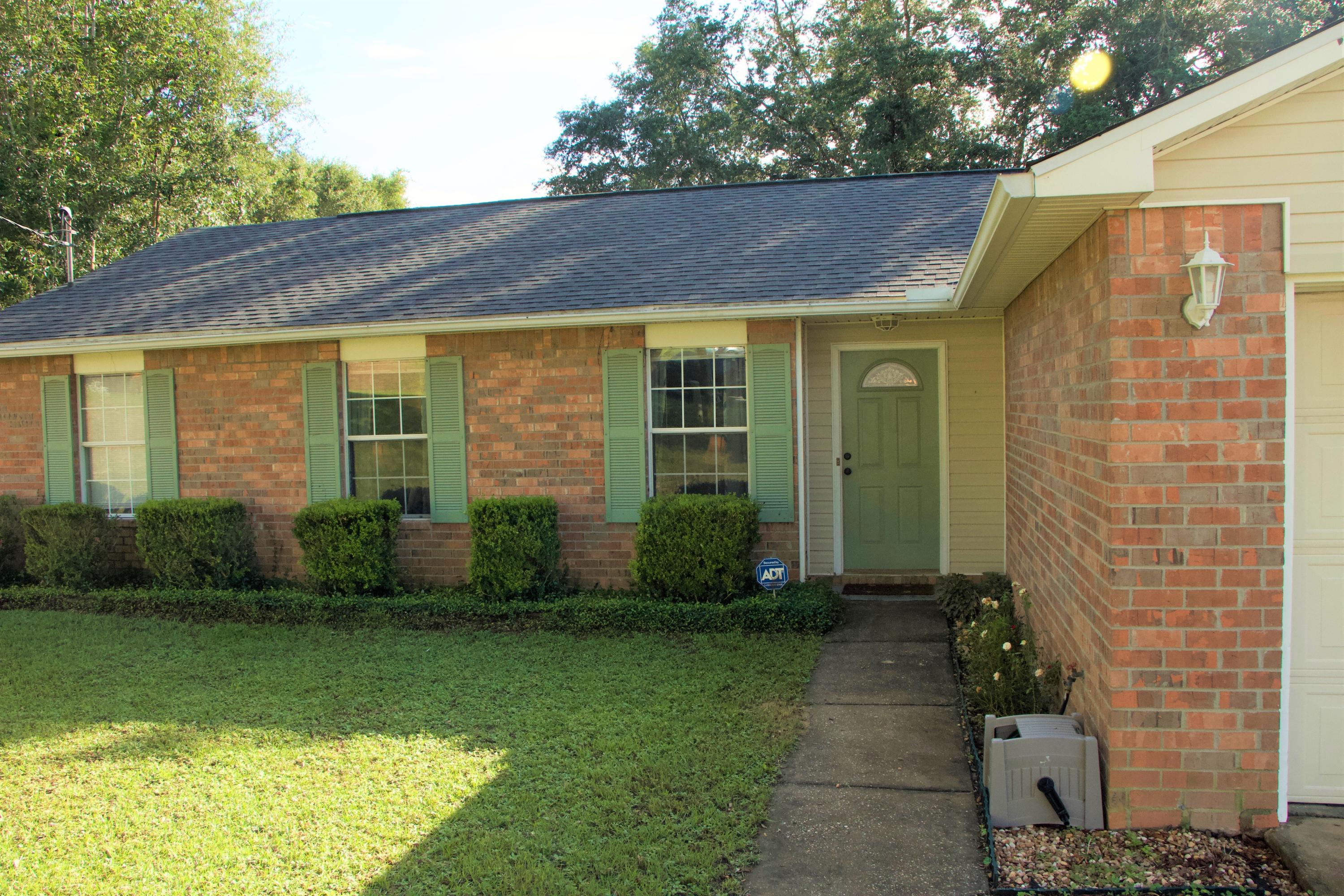 CRESTVIEW SUBURB - Residential