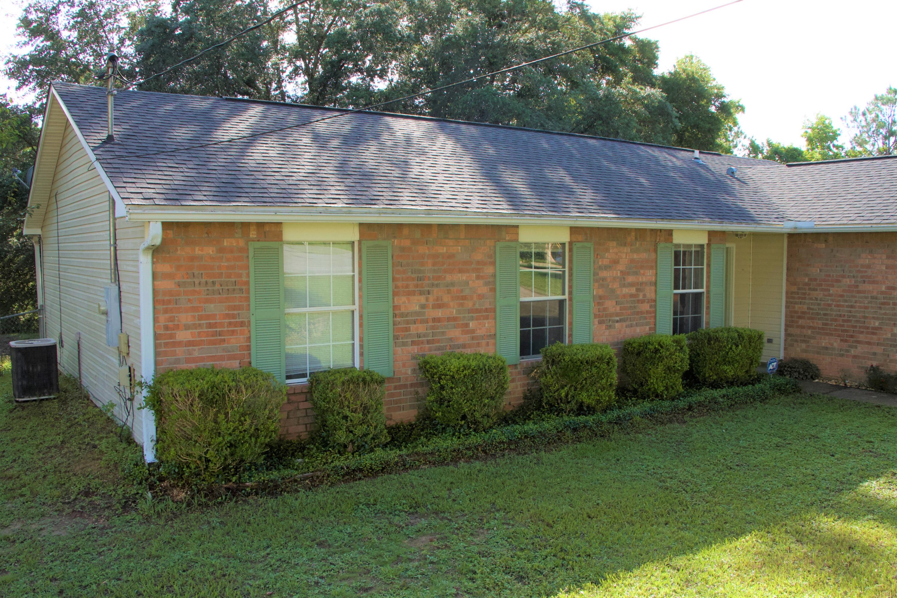CRESTVIEW SUBURB - Residential