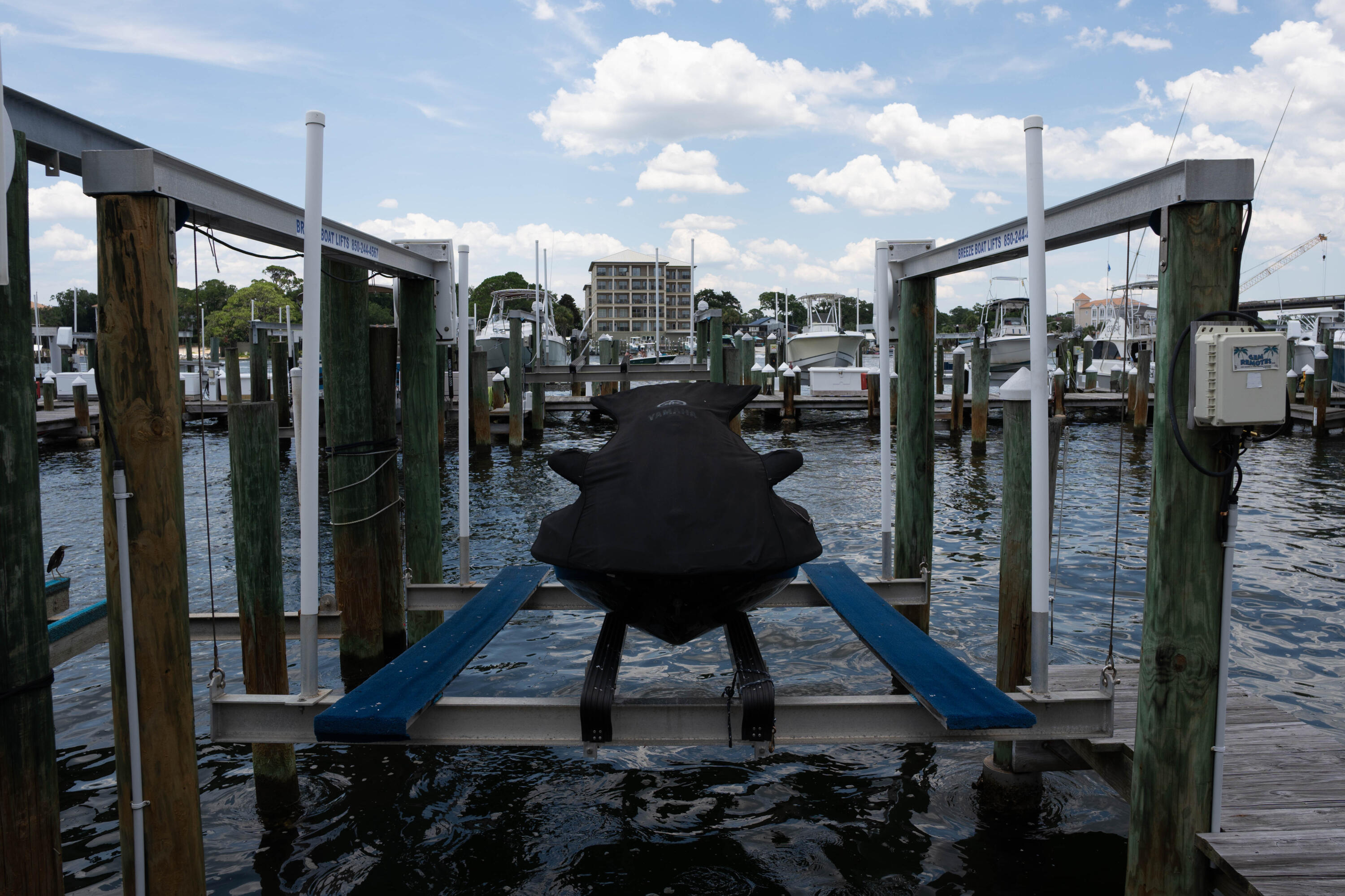 PALM COURT YACHT CLUB - Residential