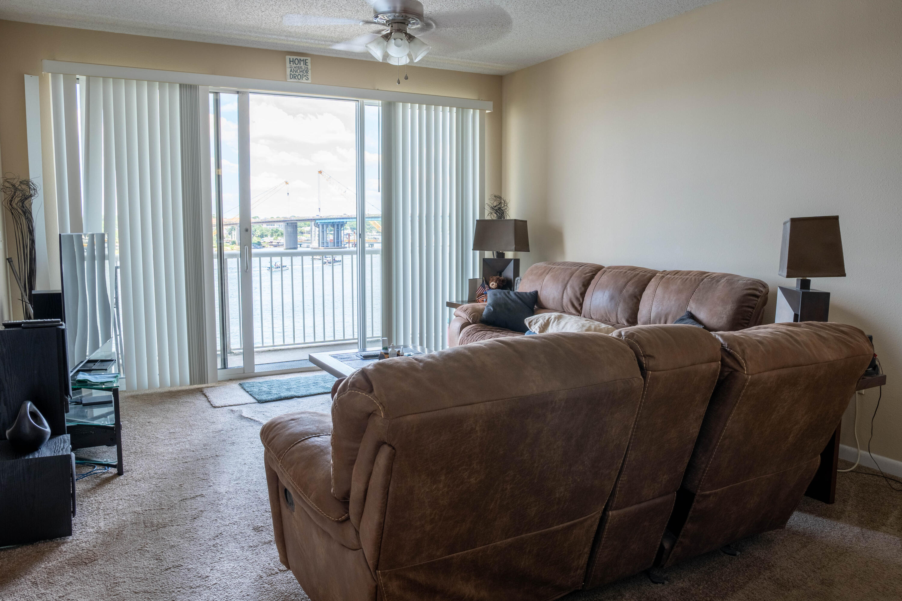 PALM COURT YACHT CLUB - Residential