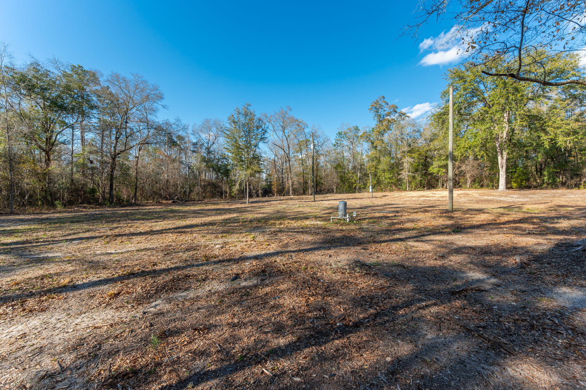 METES & BOUNDS - Land