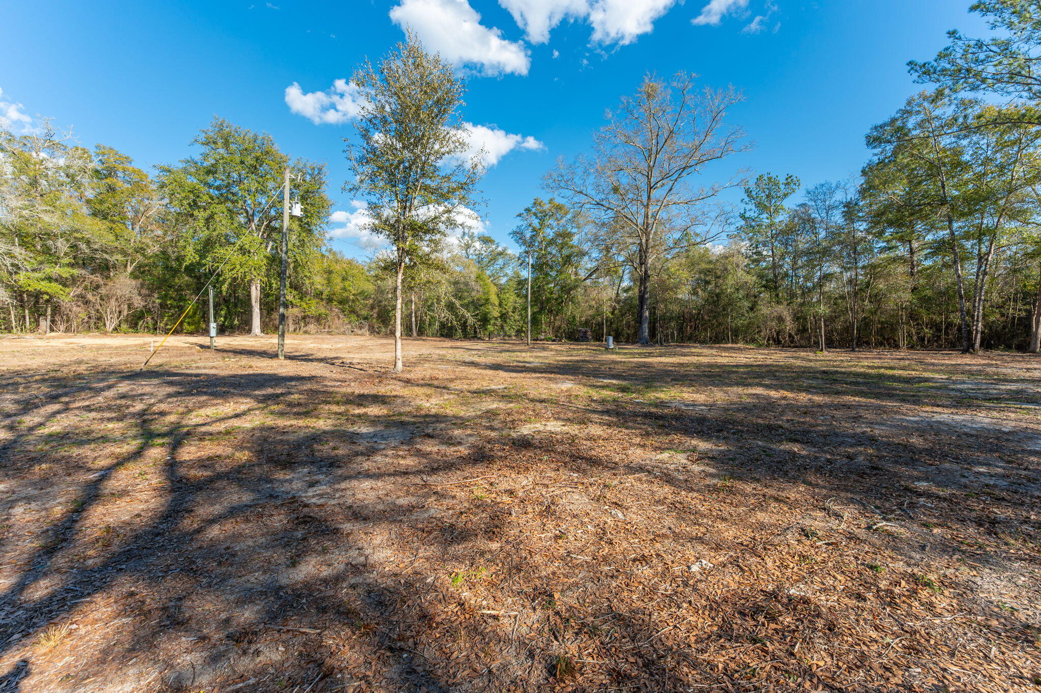 METES & BOUNDS - Land