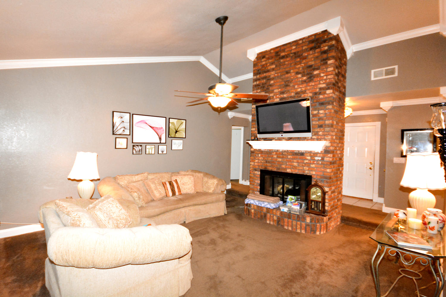 OAKRIDGE MANOR - Residential