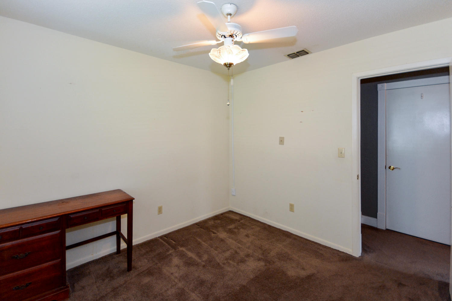 OAKRIDGE MANOR - Residential