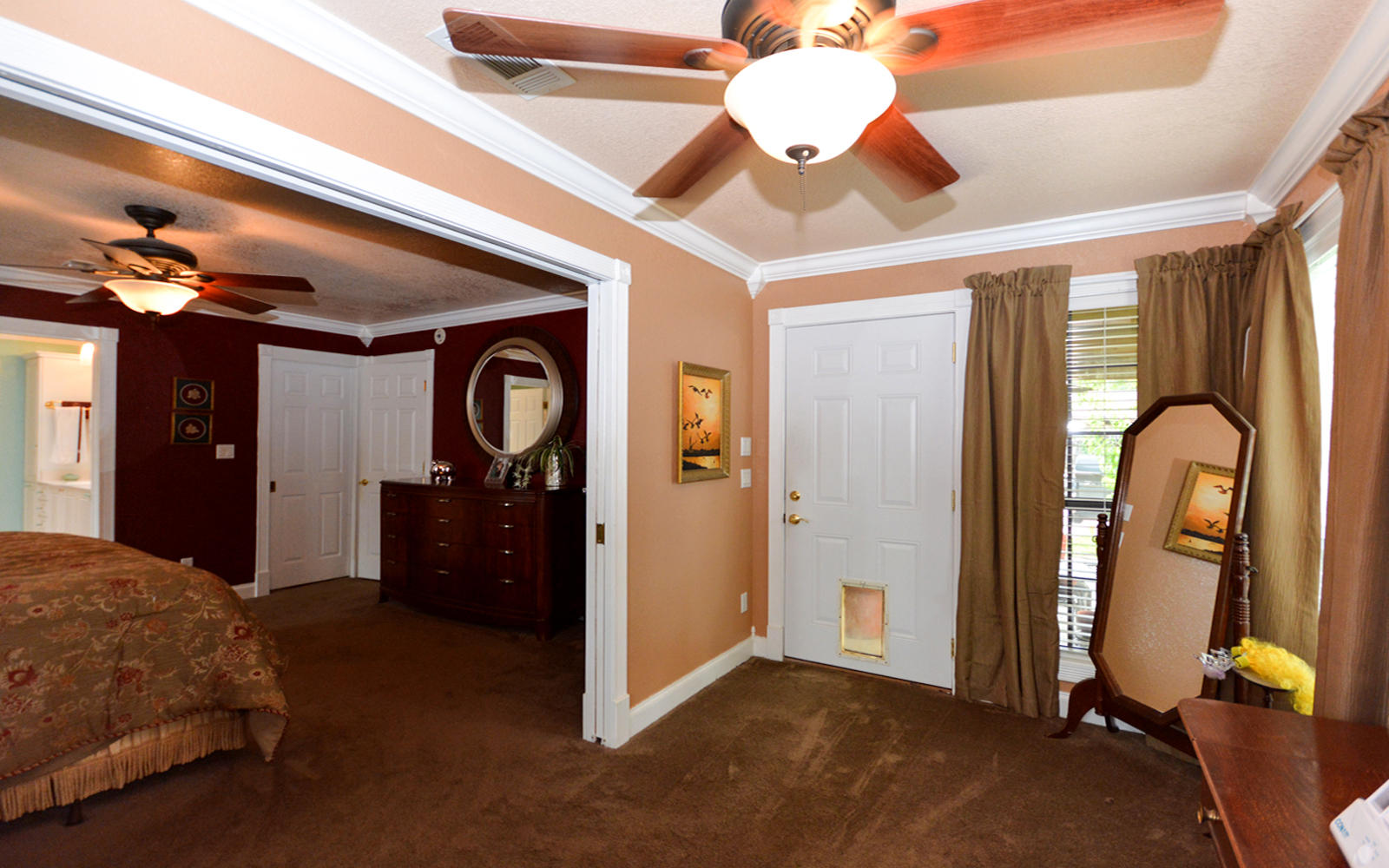 OAKRIDGE MANOR - Residential