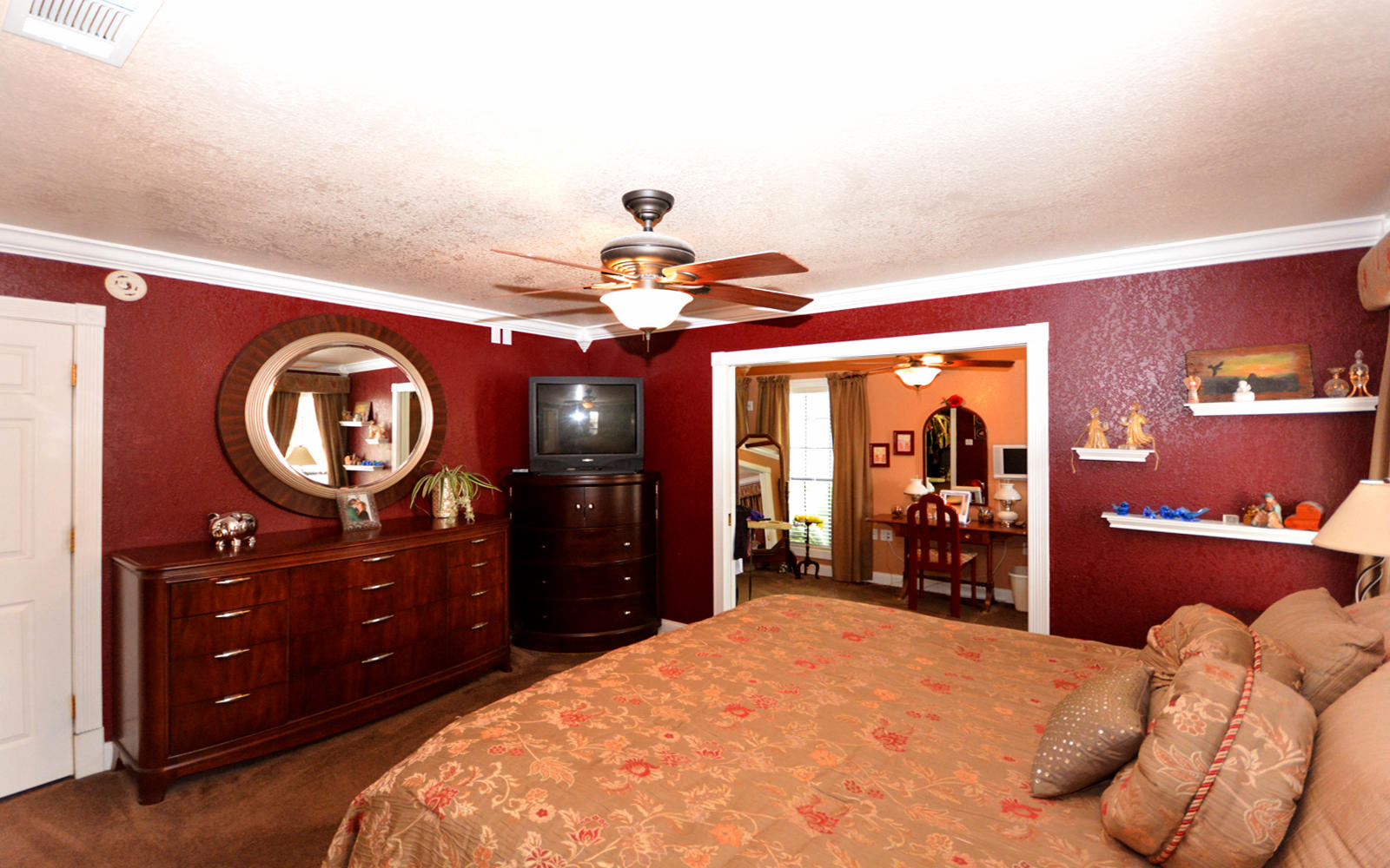 OAKRIDGE MANOR - Residential