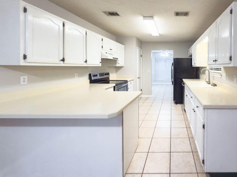 VILLAGE WEST - Residential Lease