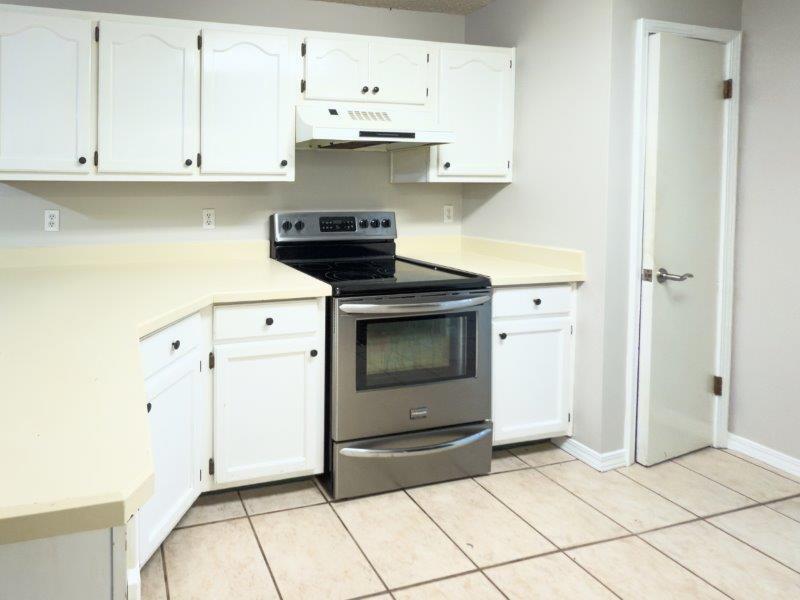 VILLAGE WEST - Residential Lease