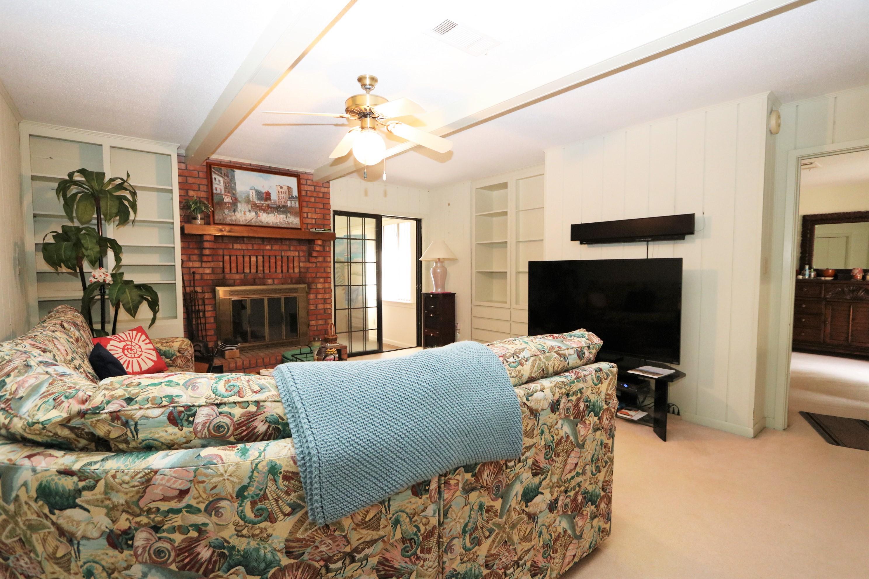 LIDO VILLAGE - Residential