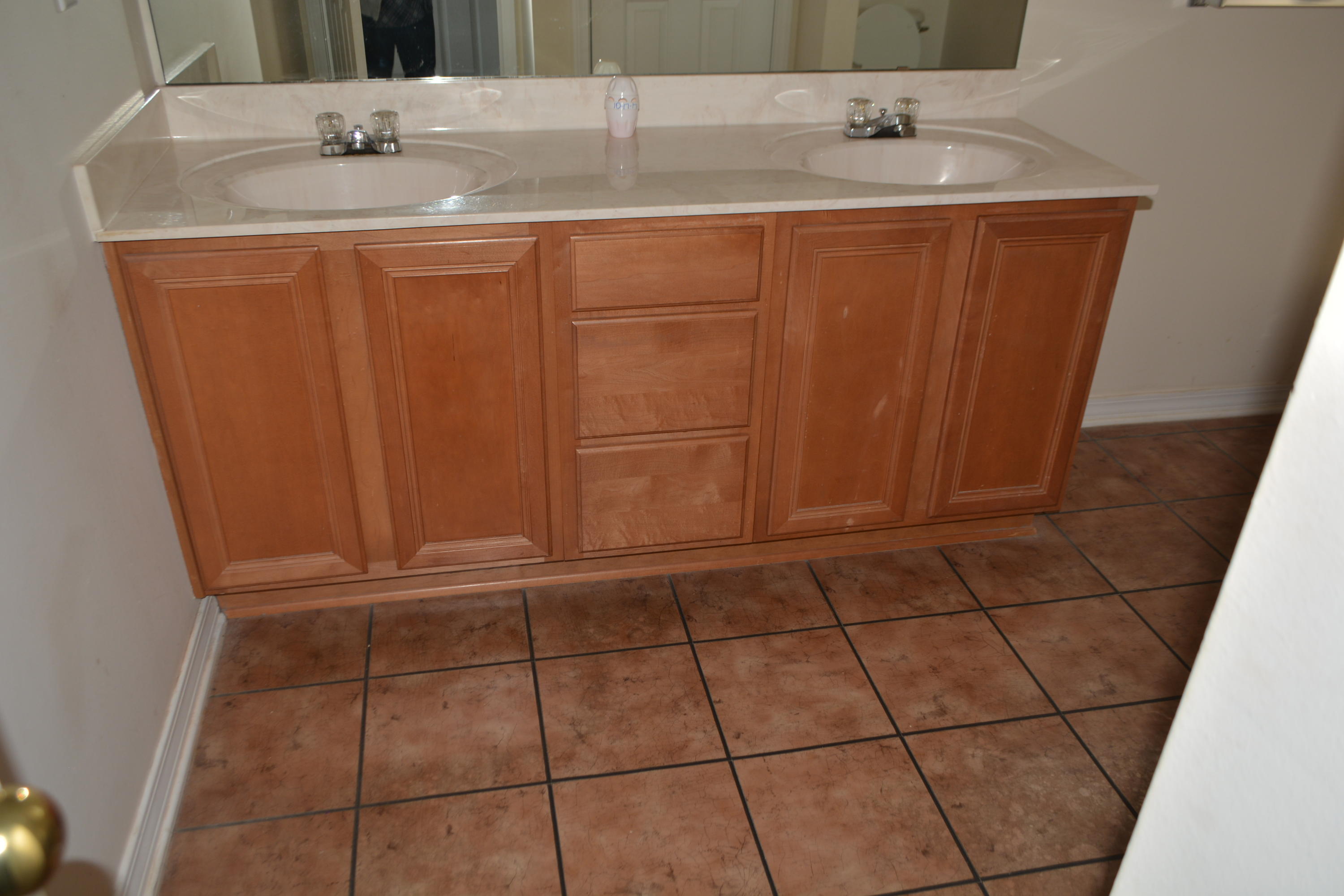 TWIN LAKES - Residential