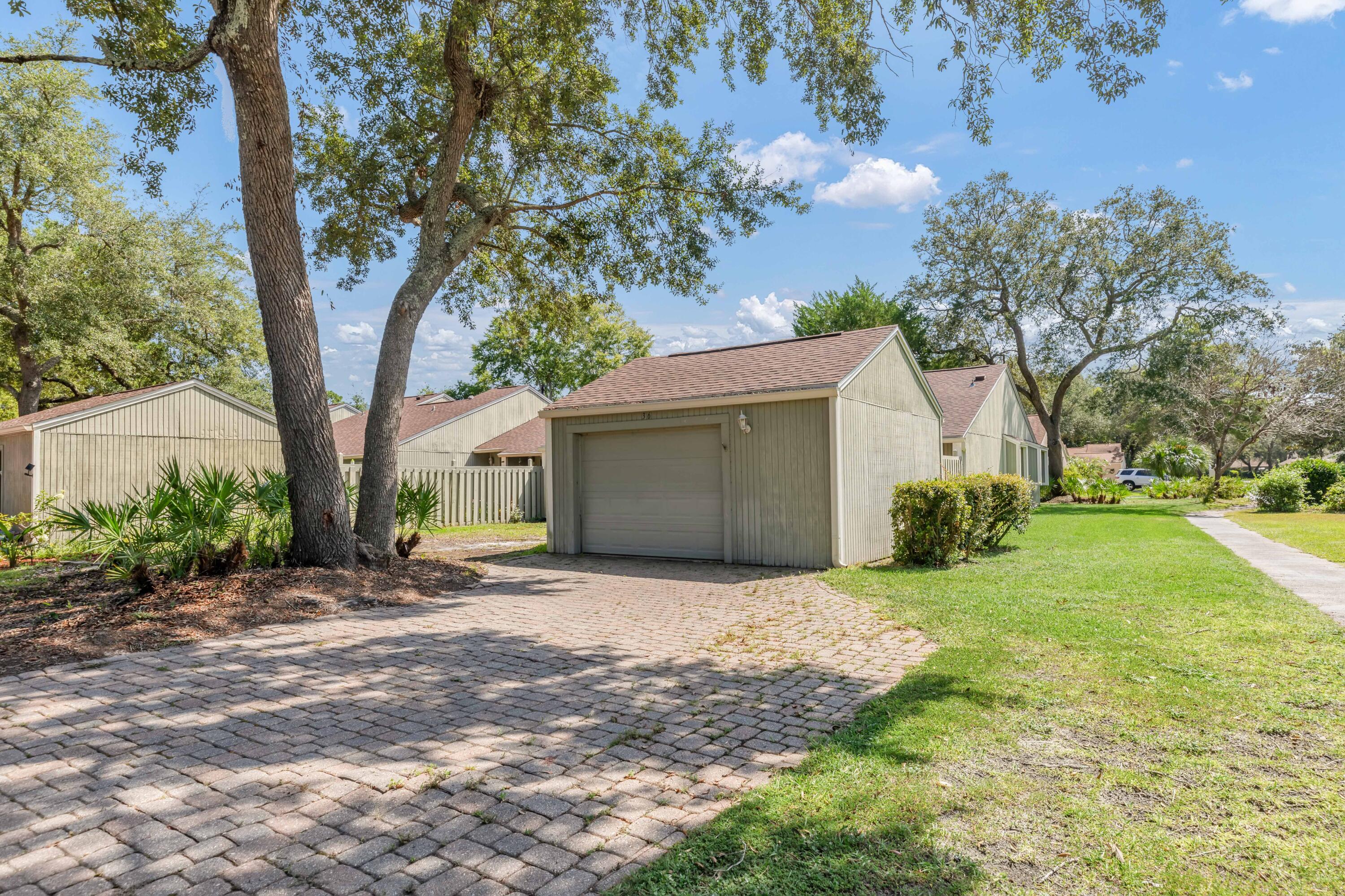 ROYAL OAK VILLAGE 2B - Residential