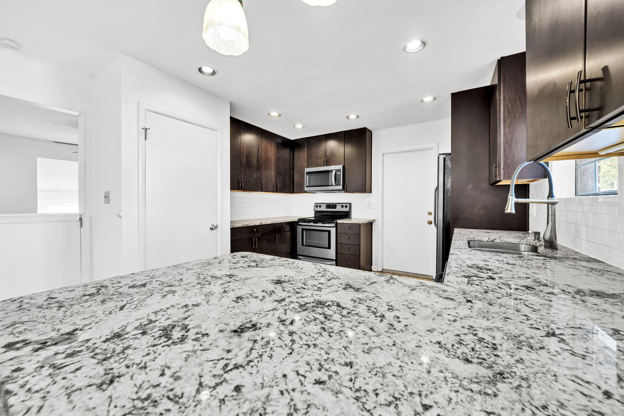 SEA HILLS - Residential
