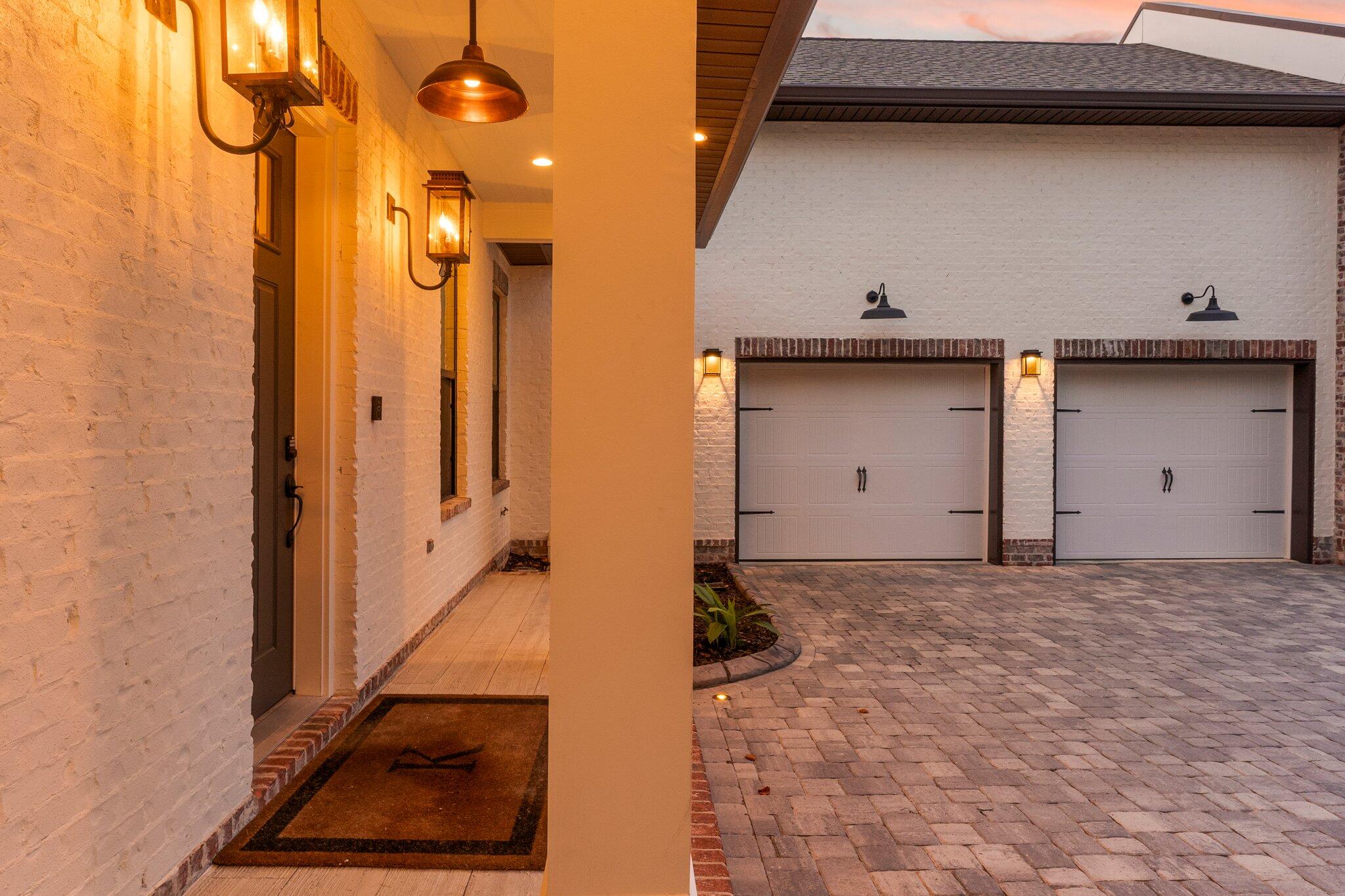 4049 N Indian Bayou