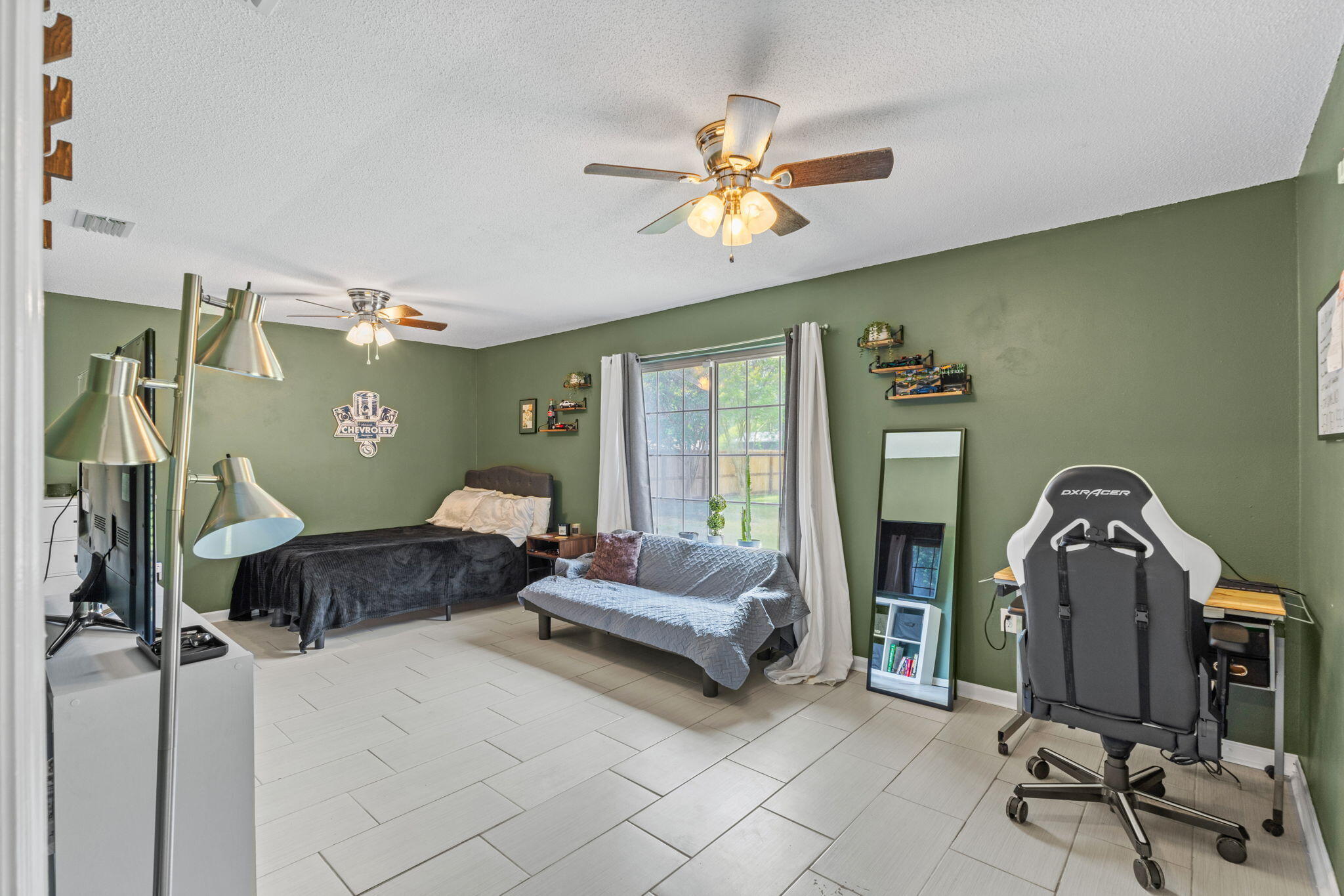 HOLLEY BY THE SEA - Residential