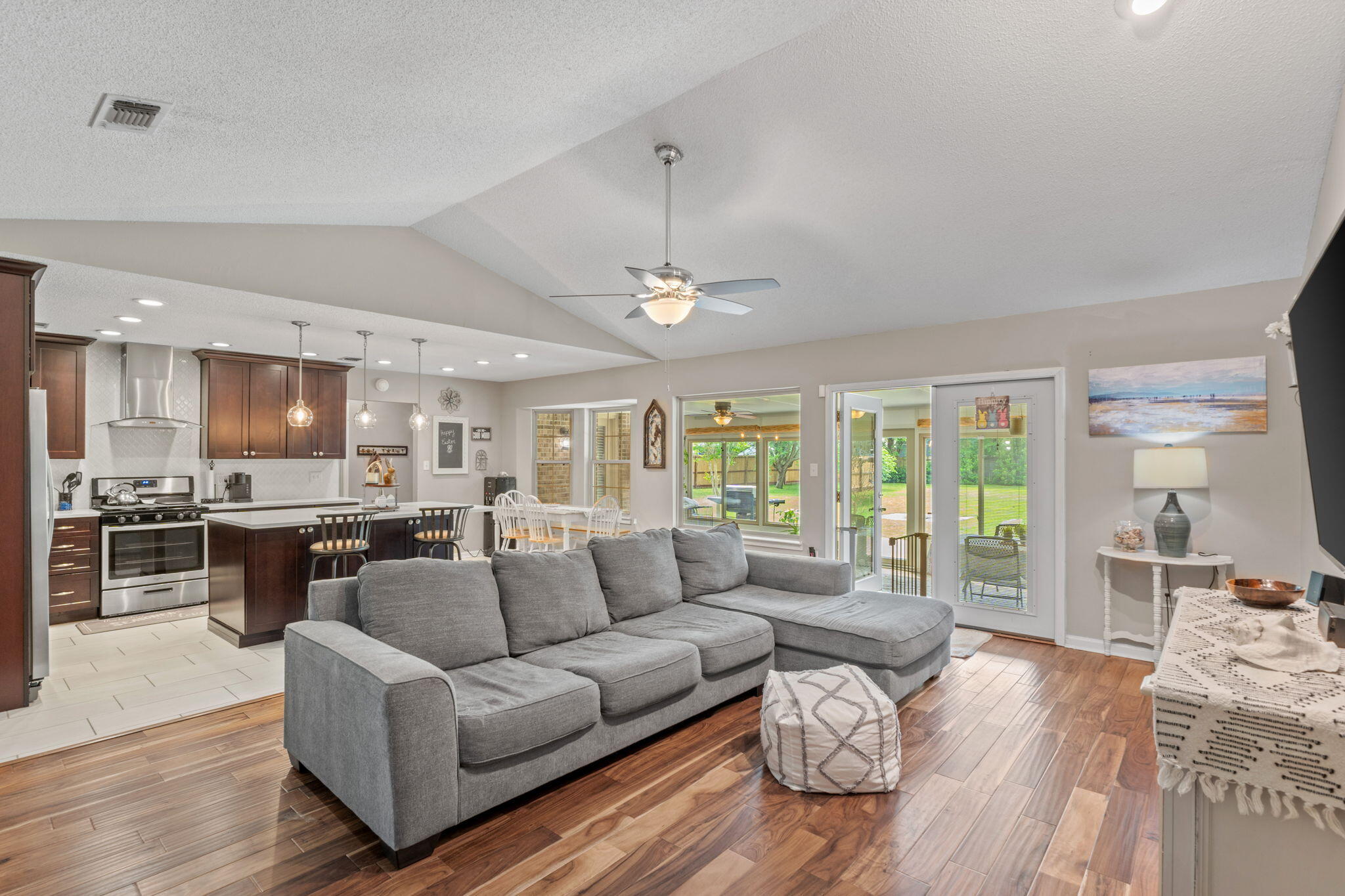 HOLLEY BY THE SEA - Residential