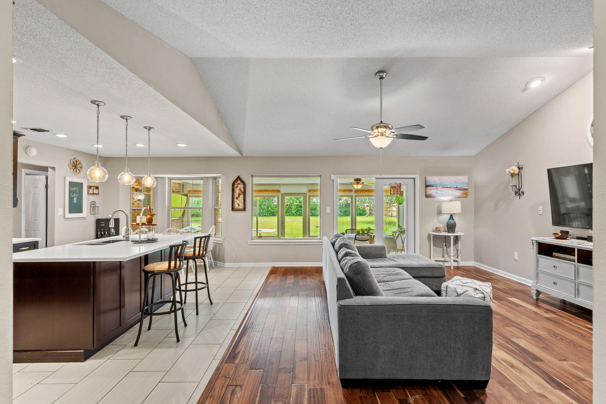 HOLLEY BY THE SEA - Residential