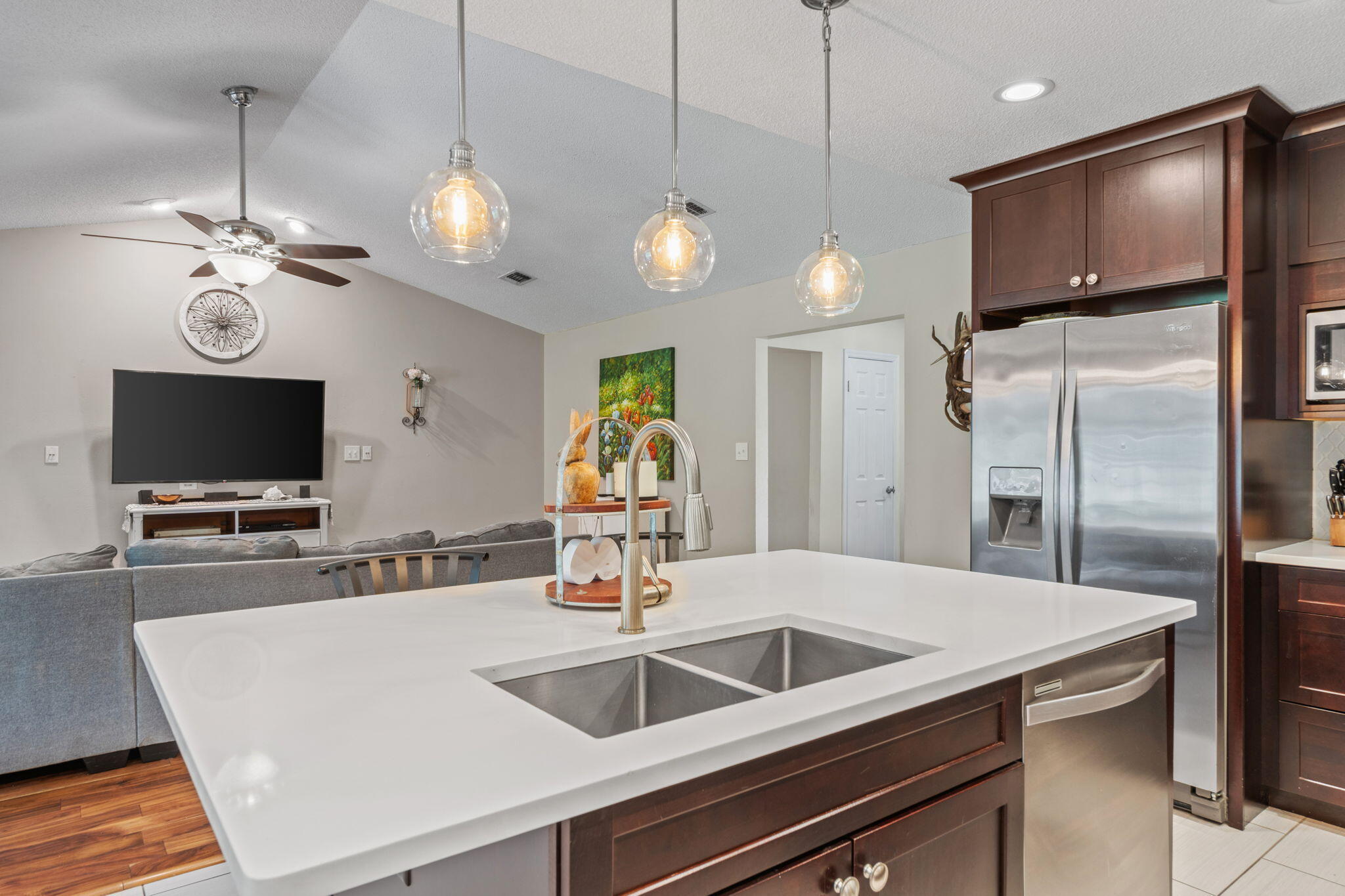 HOLLEY BY THE SEA - Residential