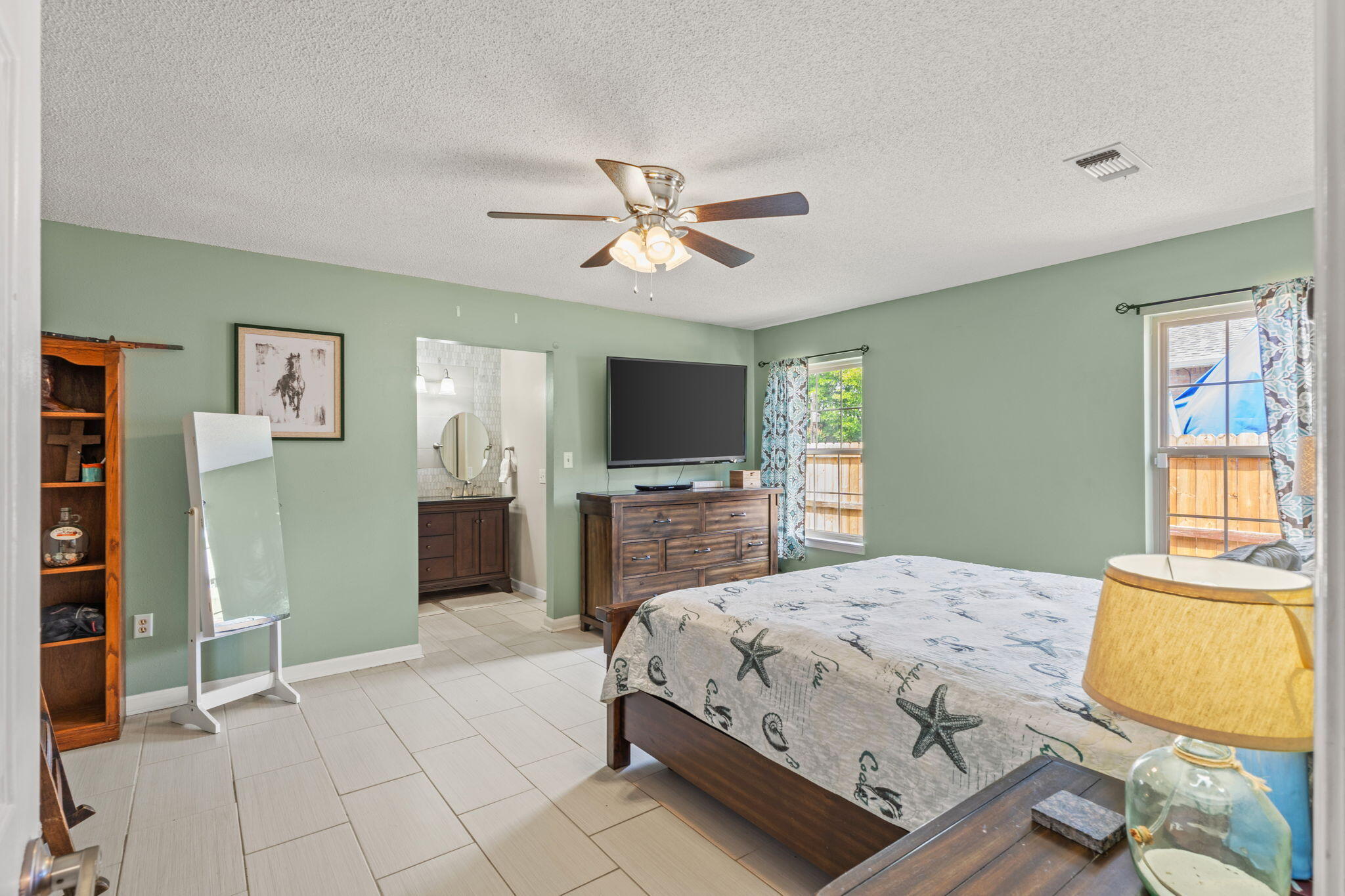 HOLLEY BY THE SEA - Residential