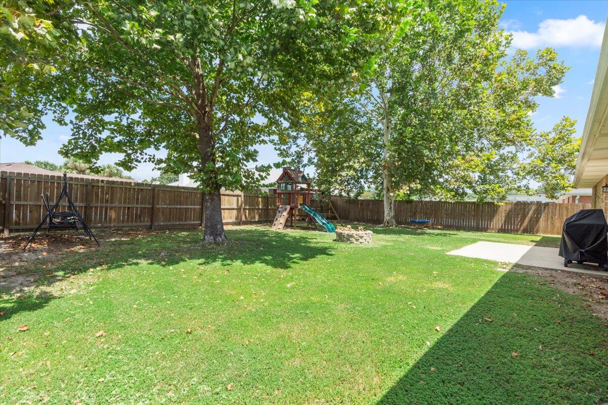 WOODRIDGE MANOR - Residential