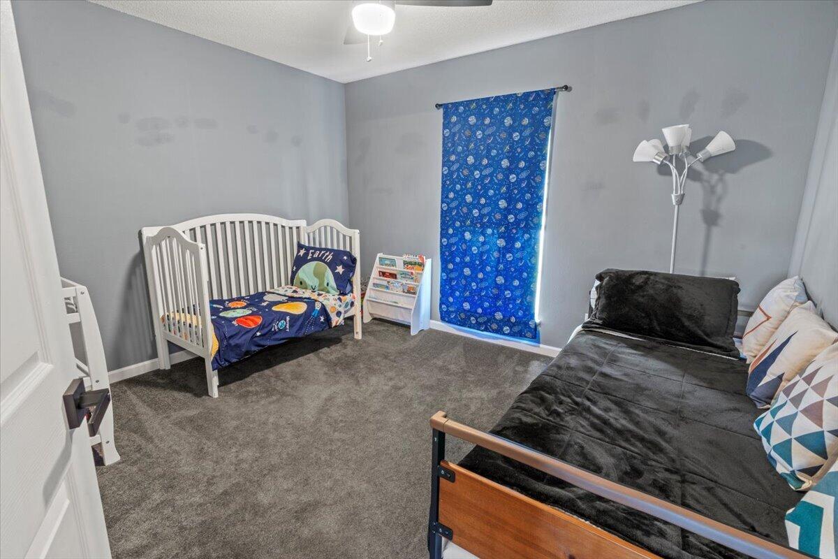 WOODRIDGE MANOR - Residential