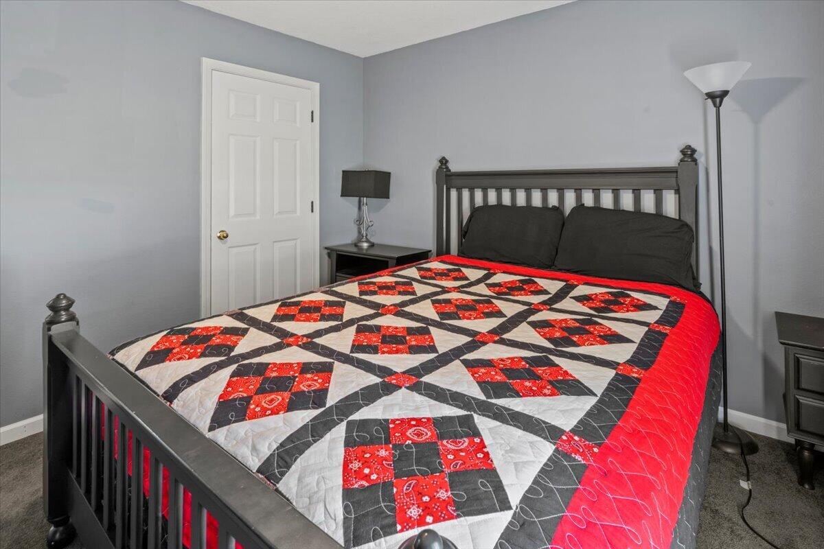 WOODRIDGE MANOR - Residential