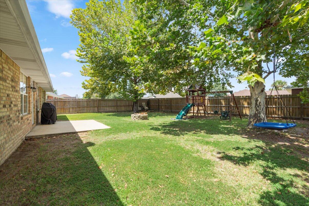 WOODRIDGE MANOR - Residential