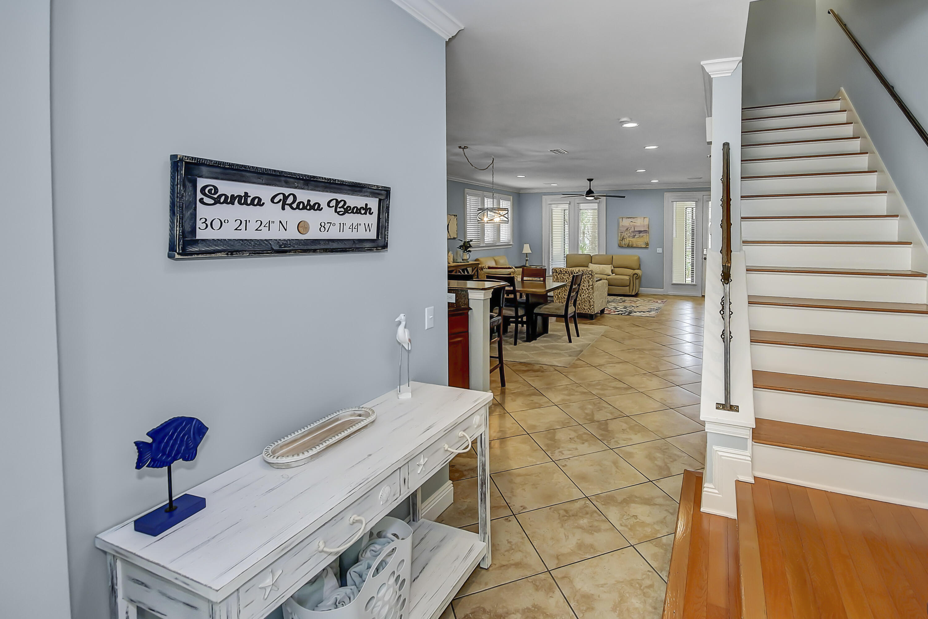 GULF PLACE COURTYARDS - Residential