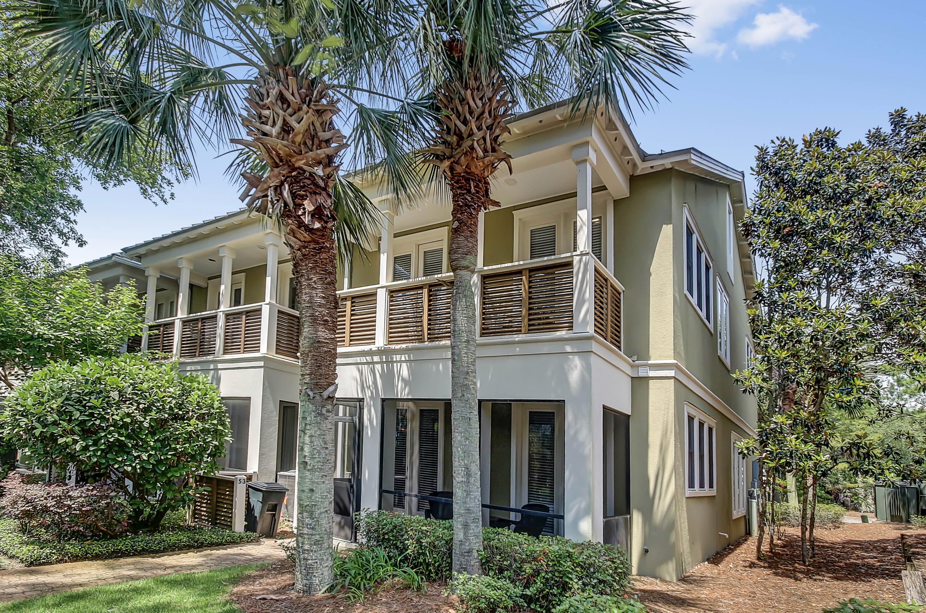 GULF PLACE COURTYARDS - Residential