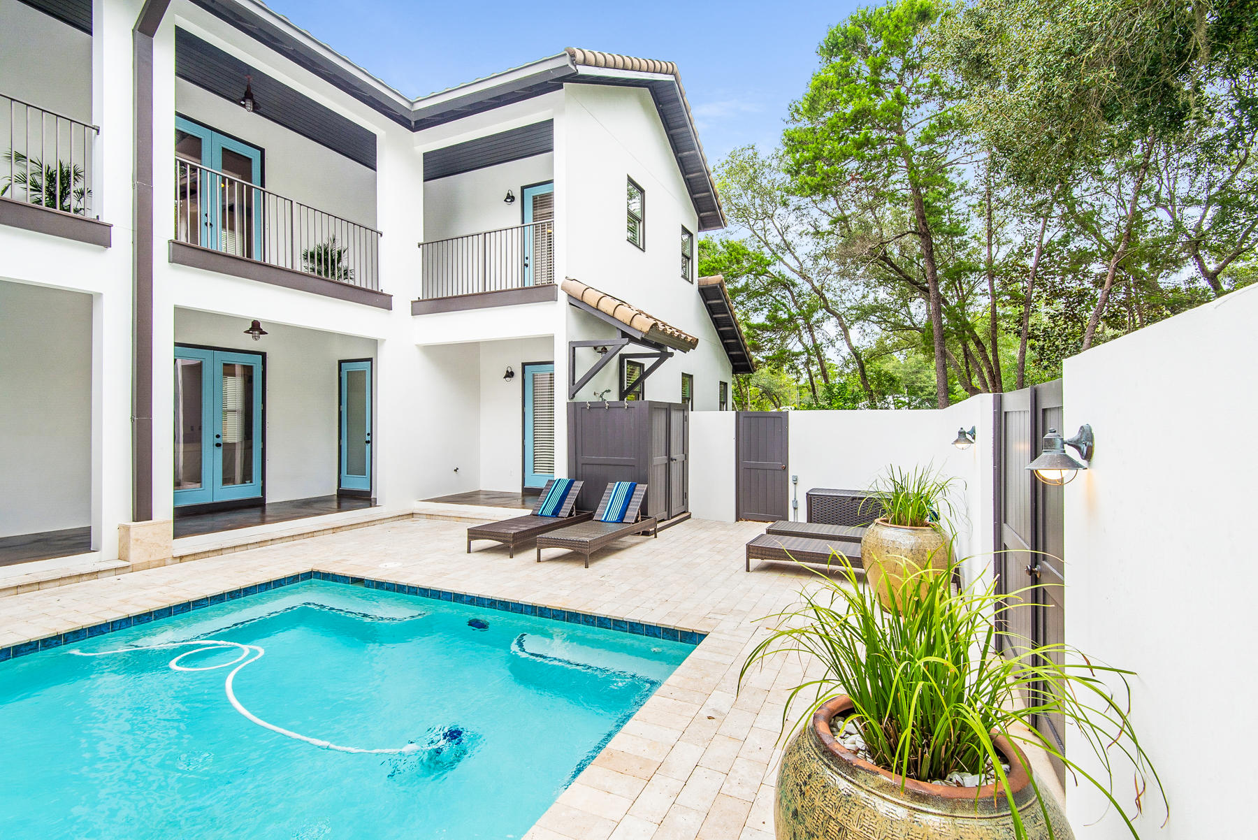 BOTANY BAYOU - Residential