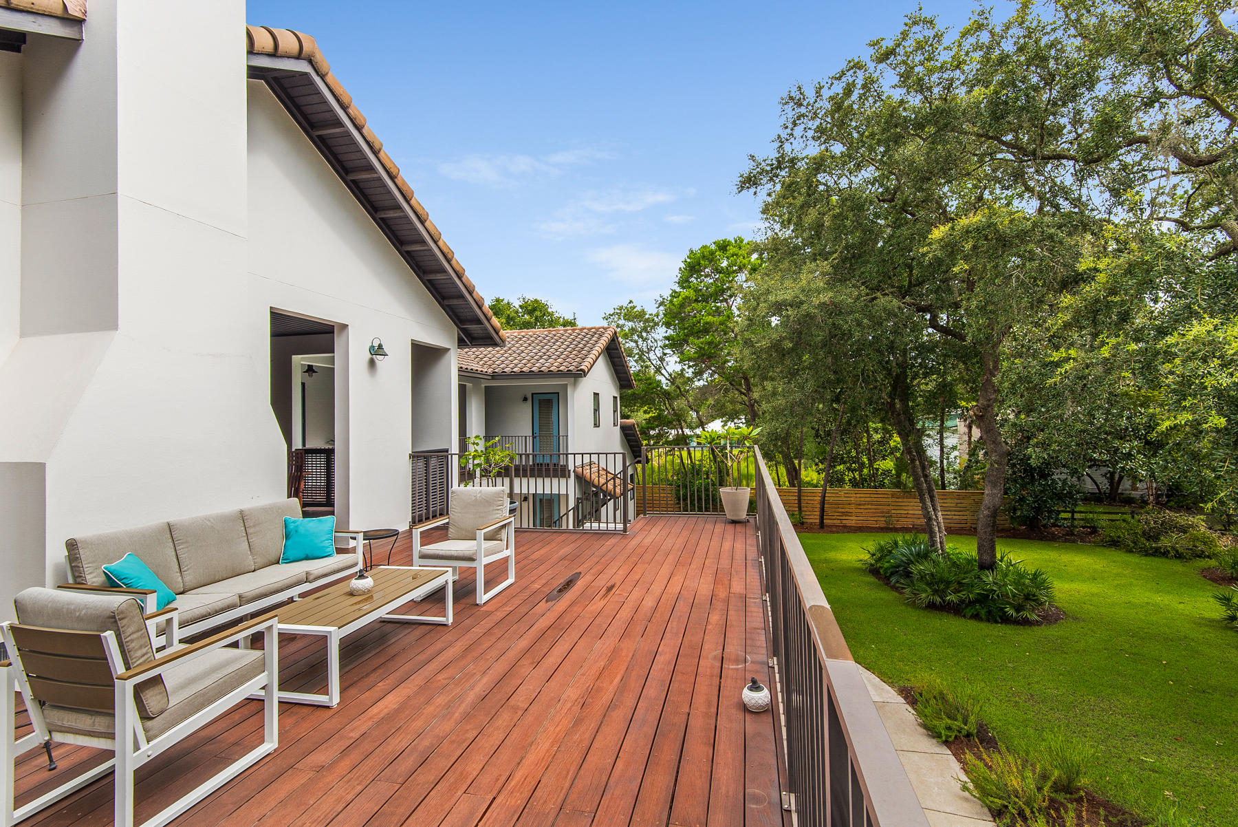 BOTANY BAYOU - Residential