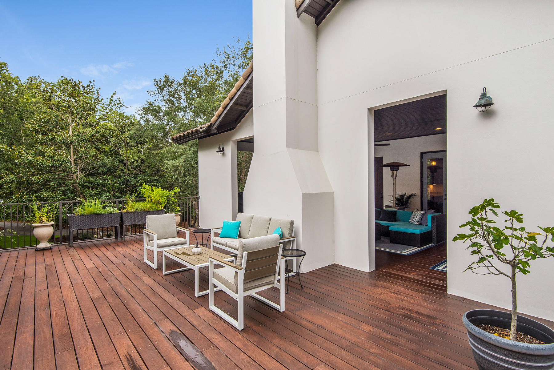 BOTANY BAYOU - Residential