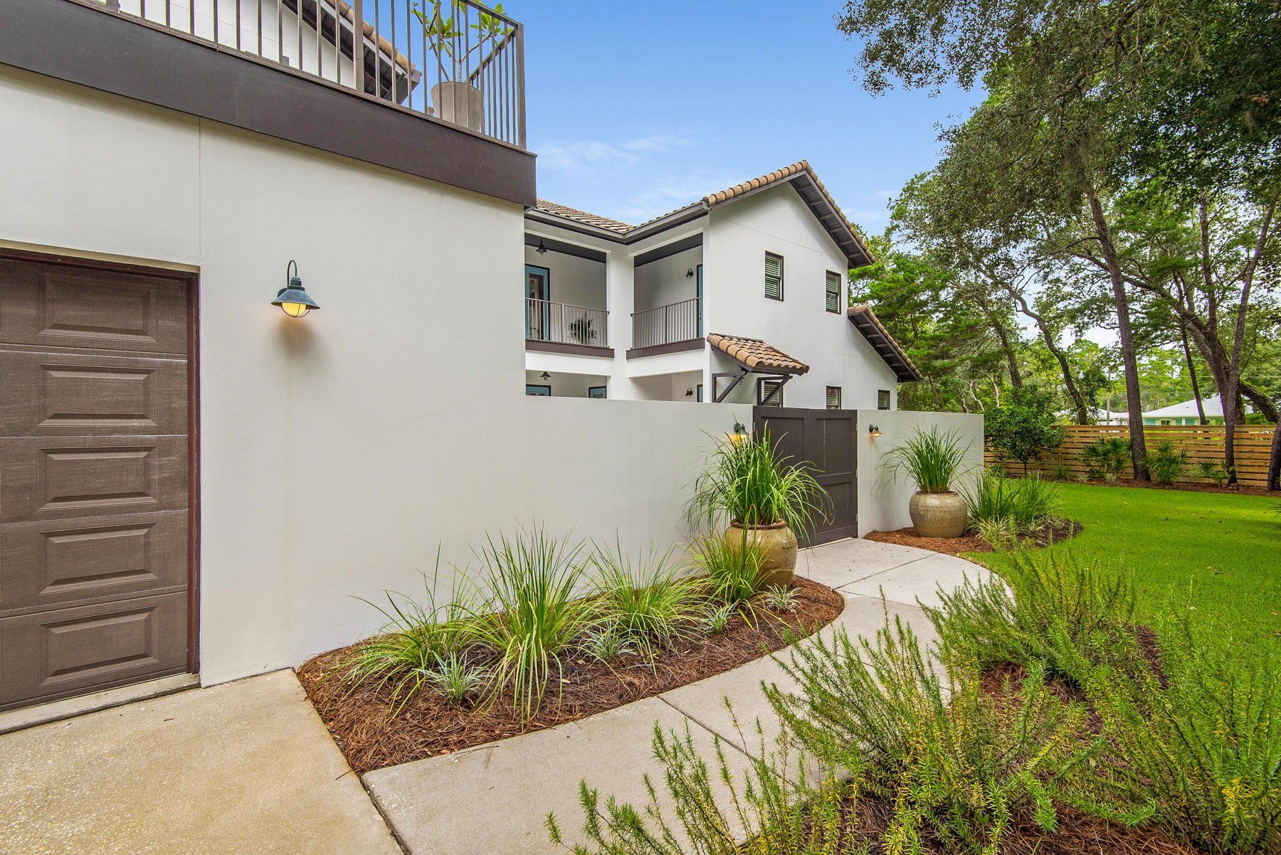 BOTANY BAYOU - Residential