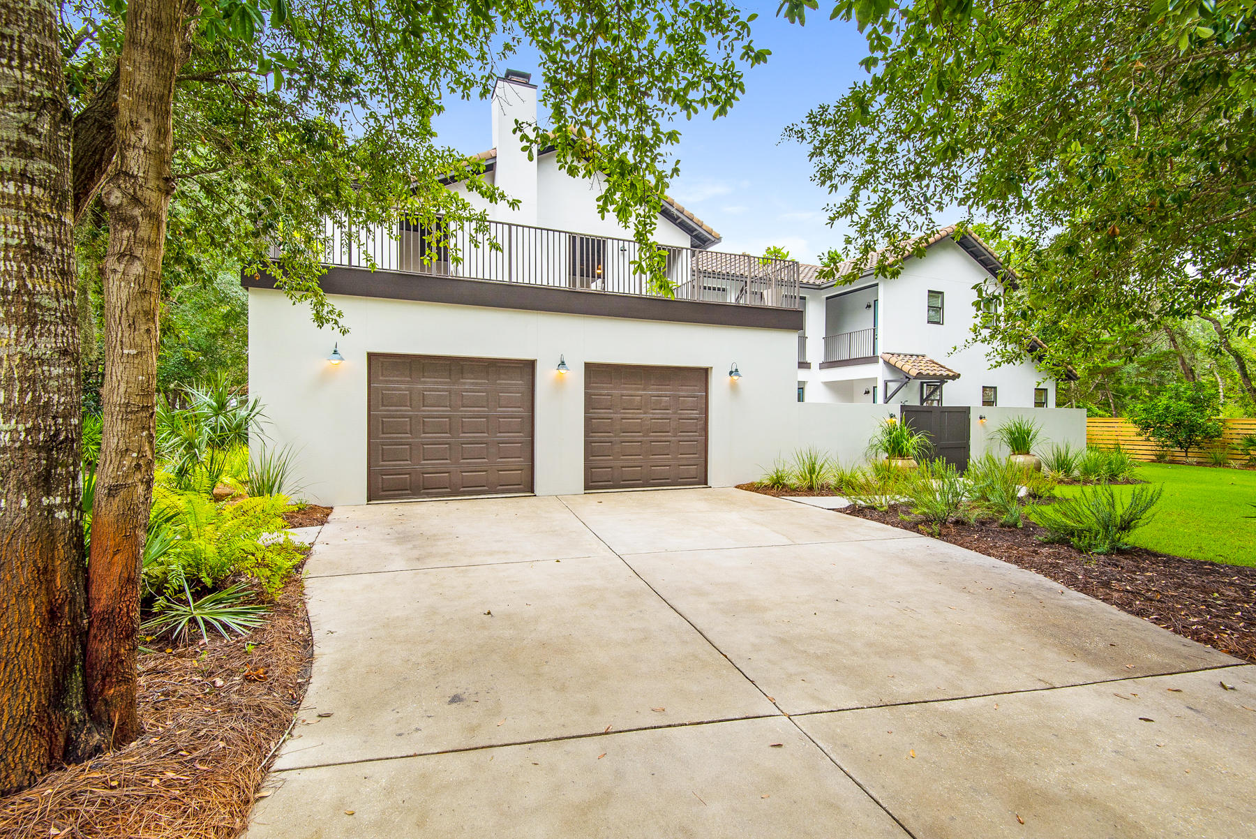 BOTANY BAYOU - Residential