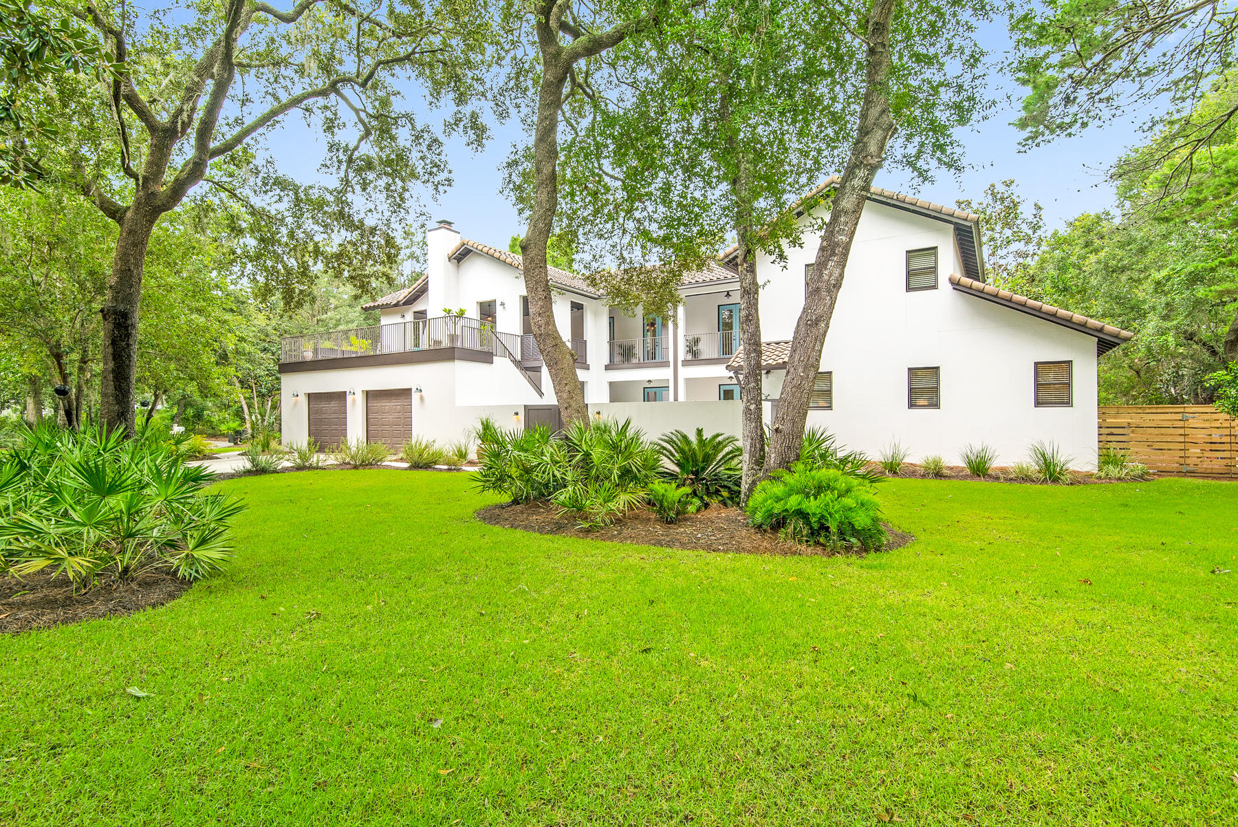 BOTANY BAYOU - Residential