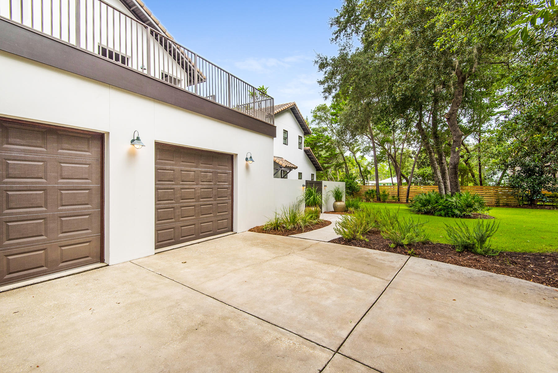 BOTANY BAYOU - Residential