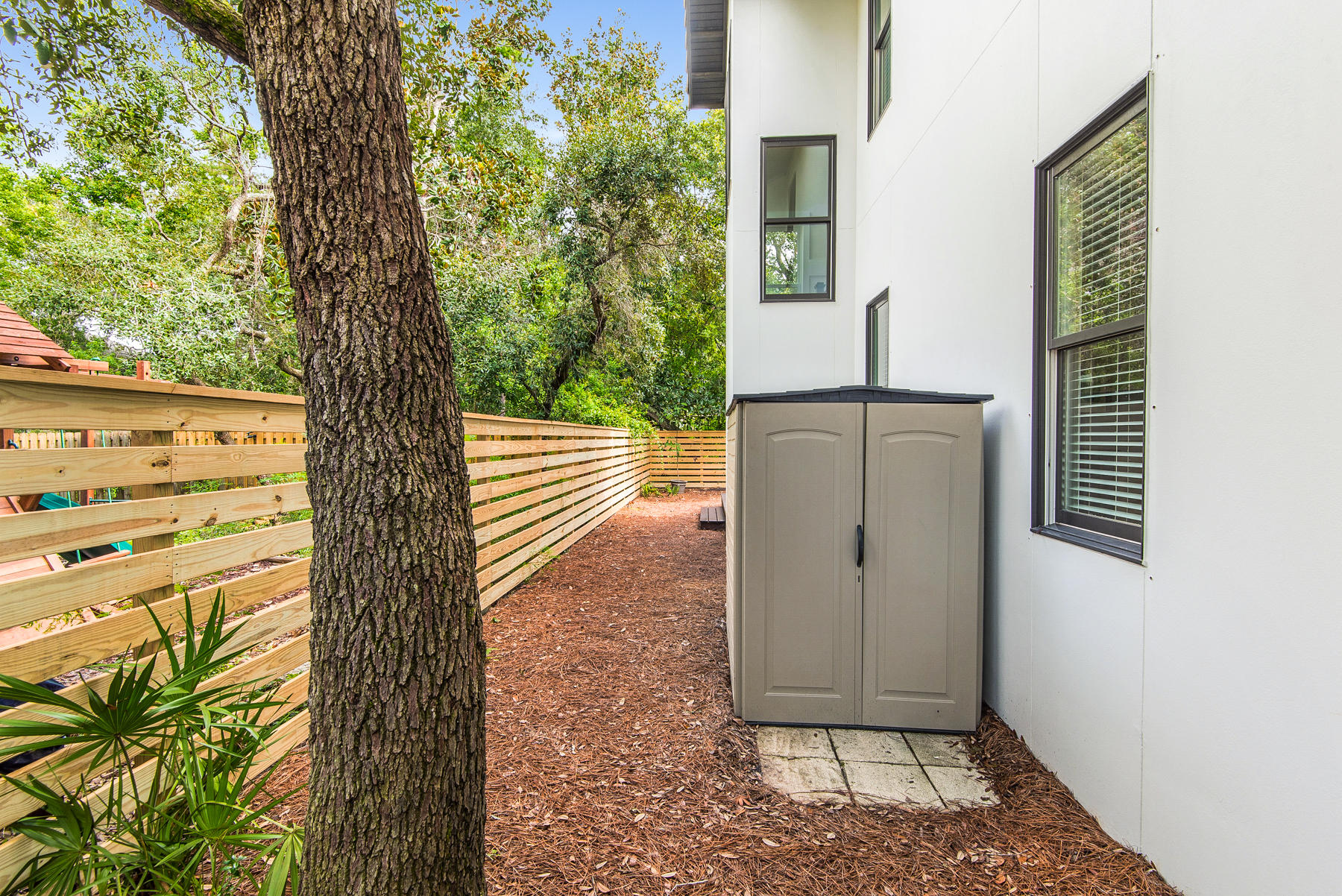 BOTANY BAYOU - Residential