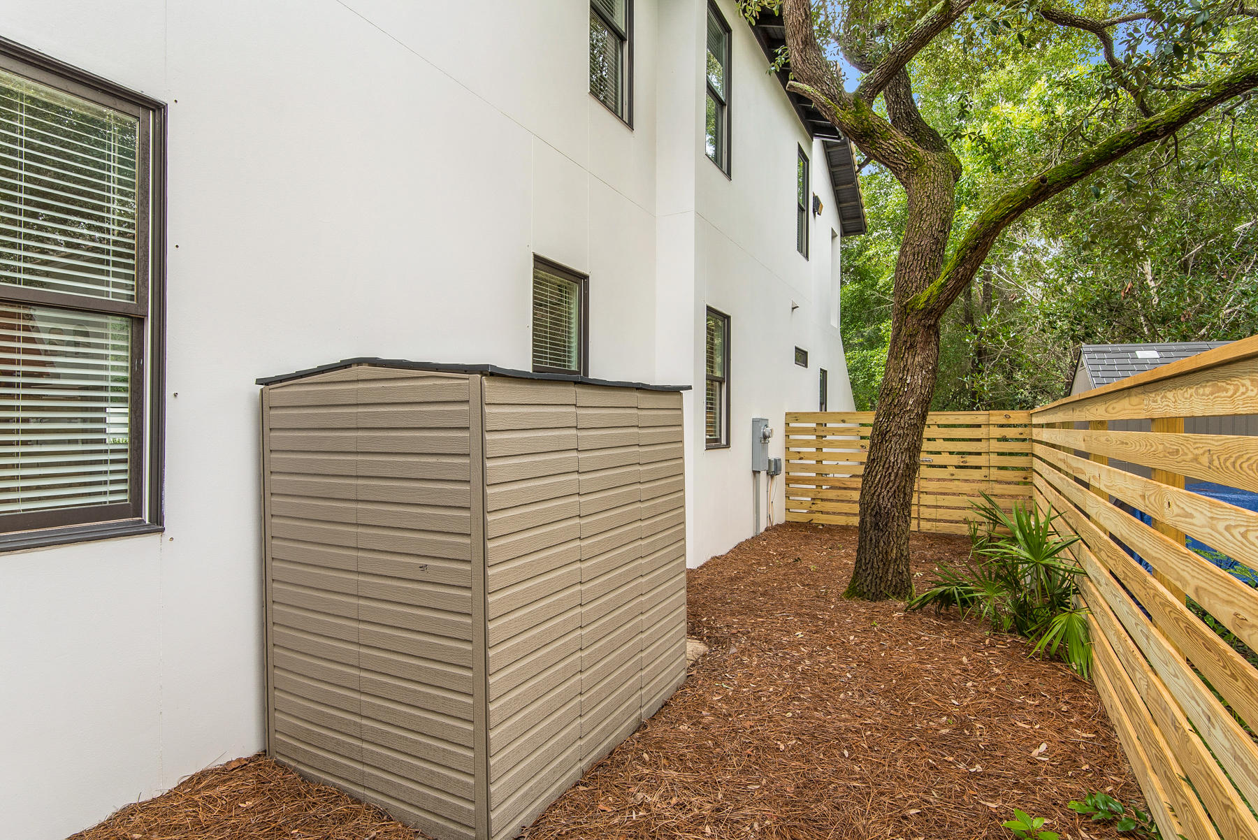 BOTANY BAYOU - Residential